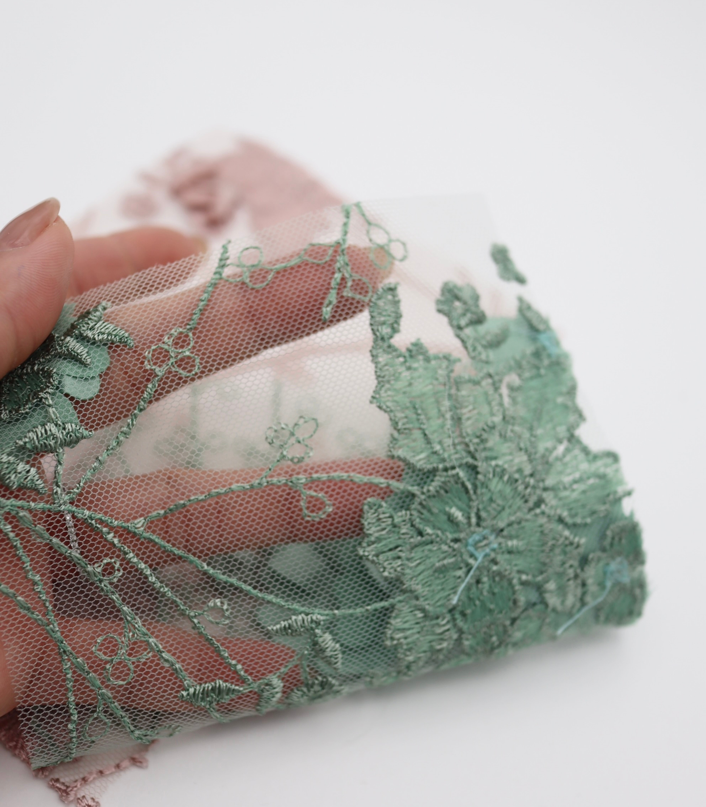 【25SS-382】立体フラワー付き刺繍チュール /0.5yあたり=~2570円