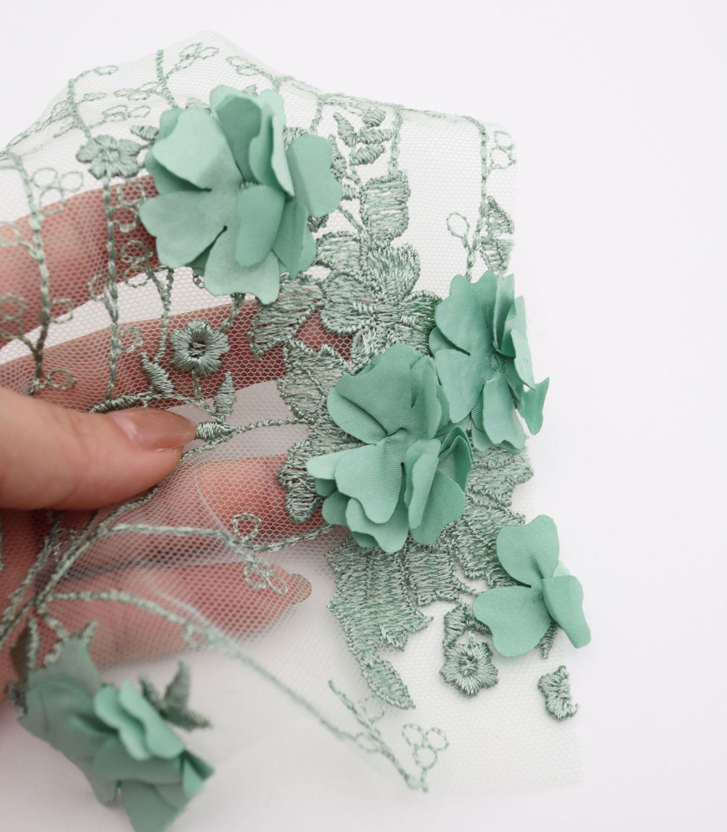 【25SS-382】立体フラワー付き刺繍チュール /0.5yあたり=~2570円