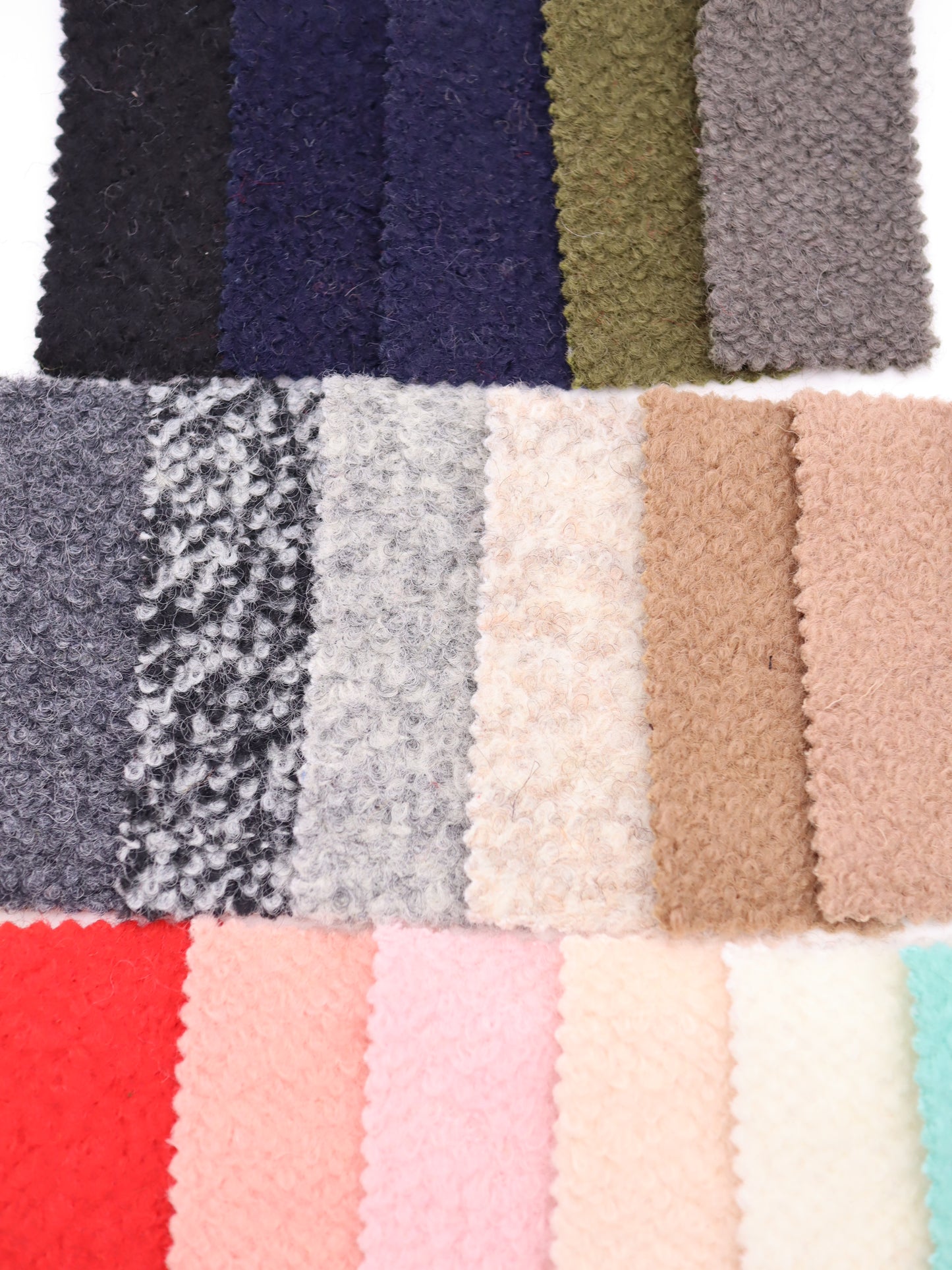 【25AW-010】ウール混くるくる圧縮ブークレニット /0.5yあたり=~1615円