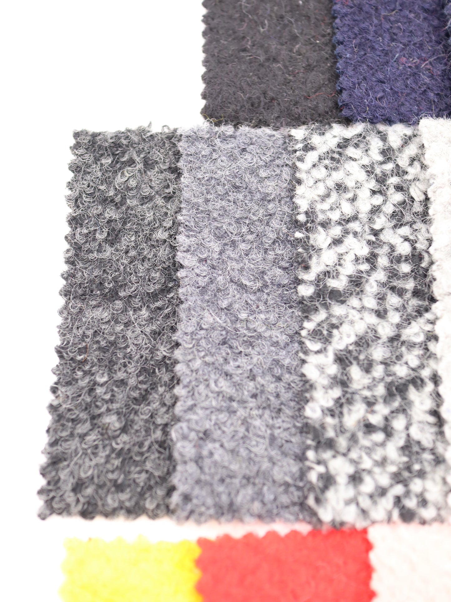 【25AW-010】ウール混くるくる圧縮ブークレニット /0.5yあたり=~1615円