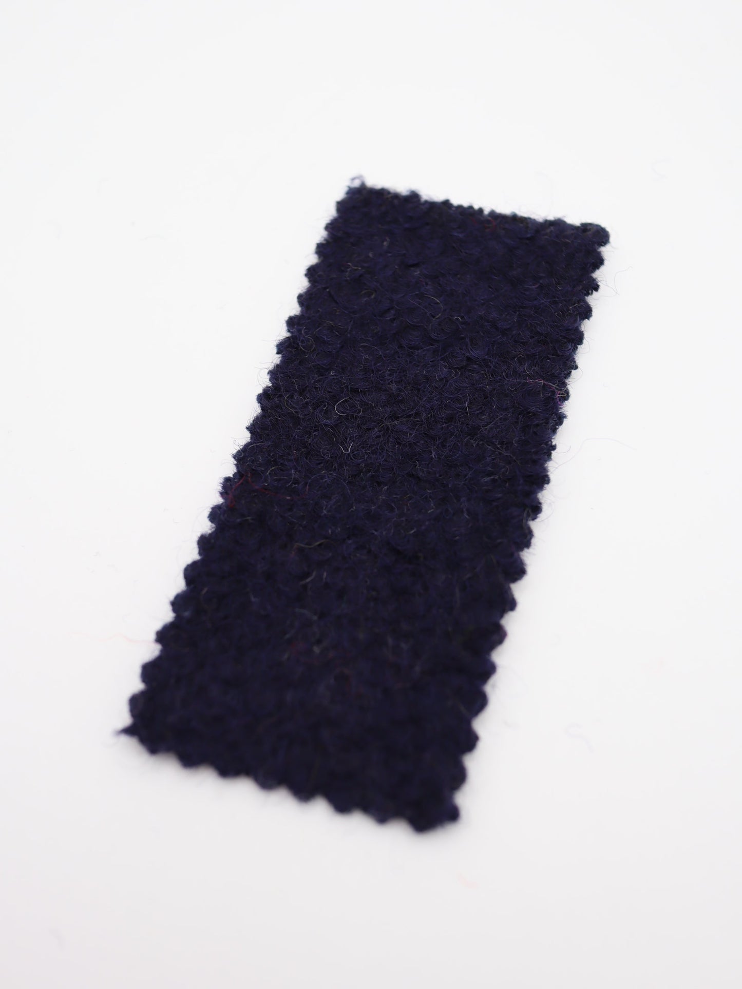 【25AW-010】ウール混くるくる圧縮ブークレニット /0.5yあたり=~1615円