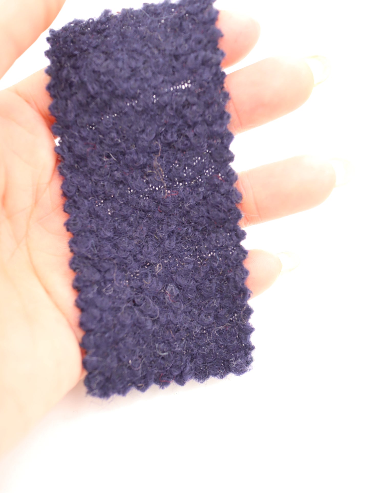 【25AW-010】ウール混くるくる圧縮ブークレニット /0.5yあたり=~1615円