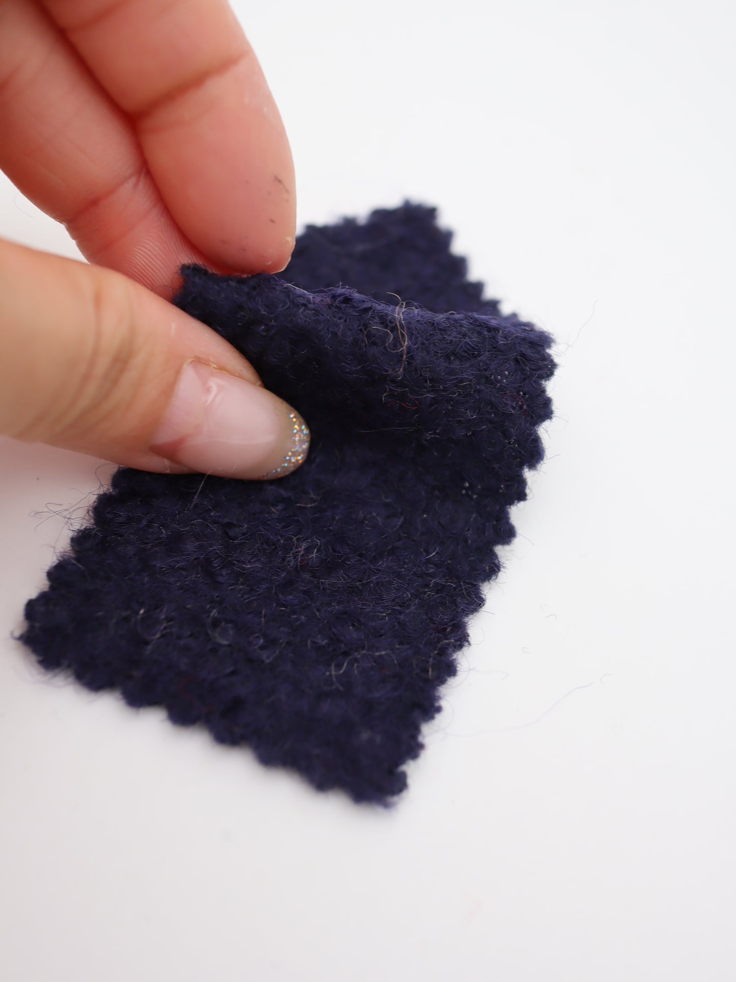 【25AW-010】ウール混くるくる圧縮ブークレニット /0.5yあたり=~1615円
