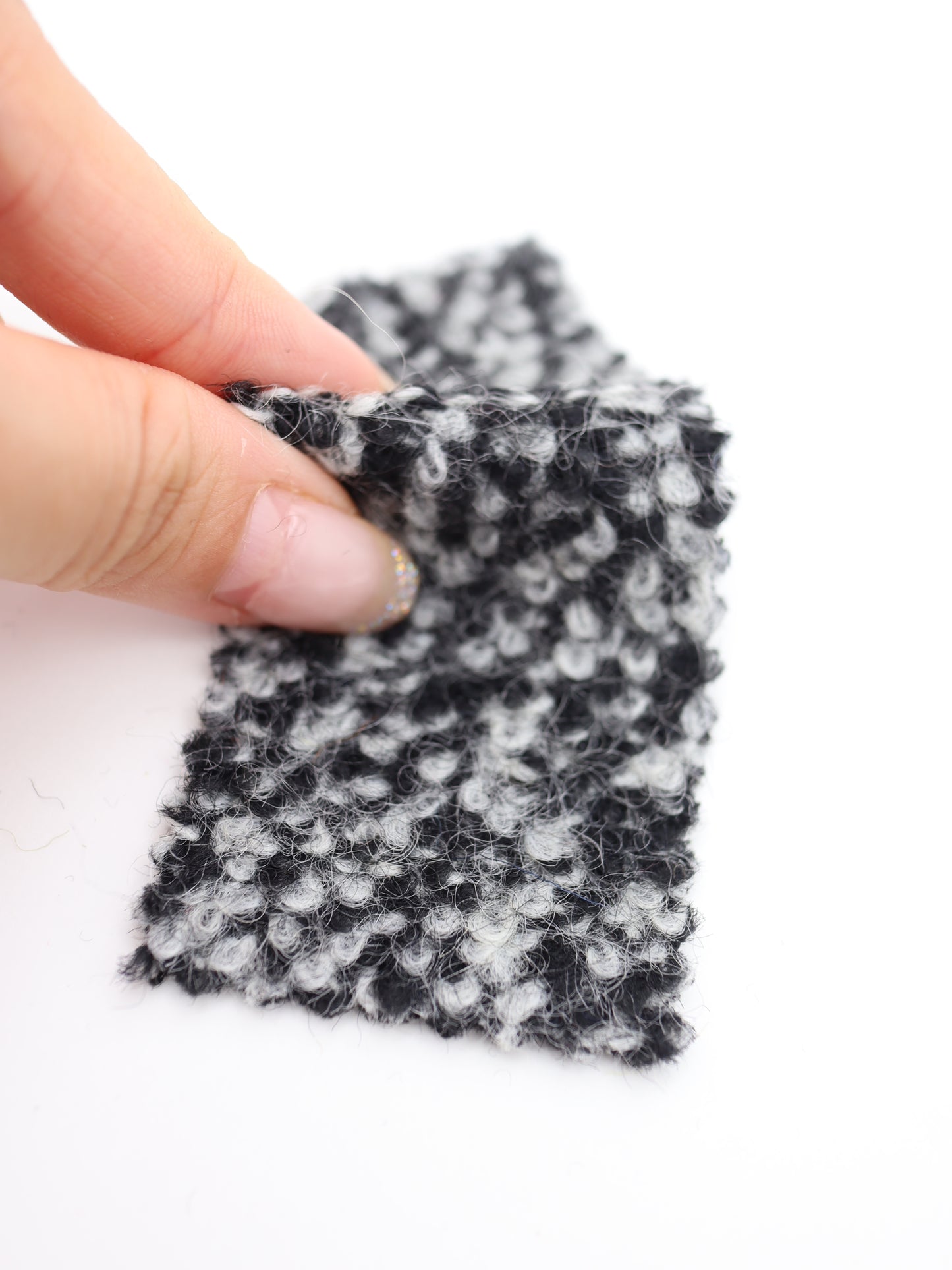 【25AW-010】ウール混くるくる圧縮ブークレニット /0.5yあたり=~1615円