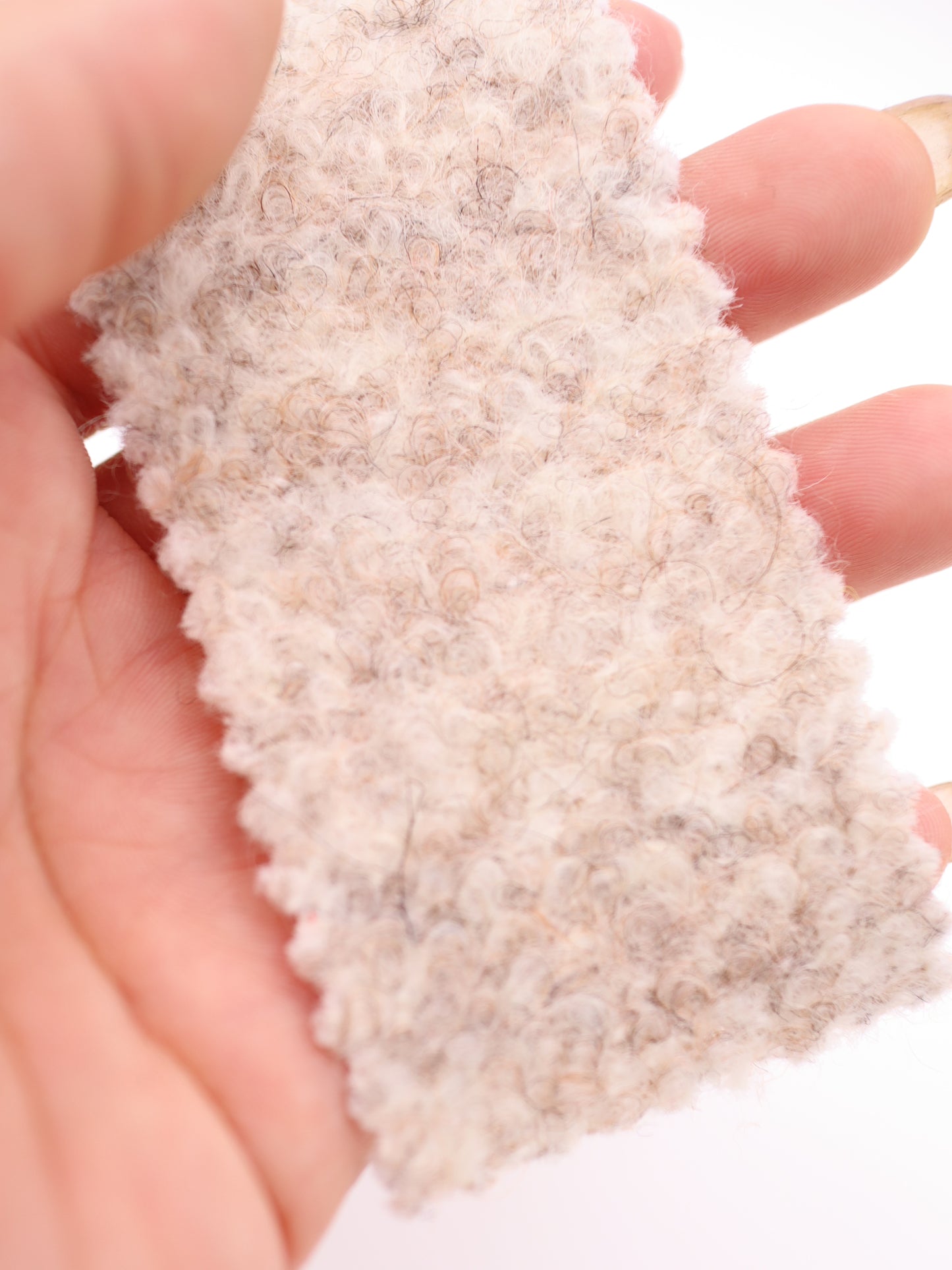 【25AW-010】ウール混くるくる圧縮ブークレニット /0.5yあたり=~1615円