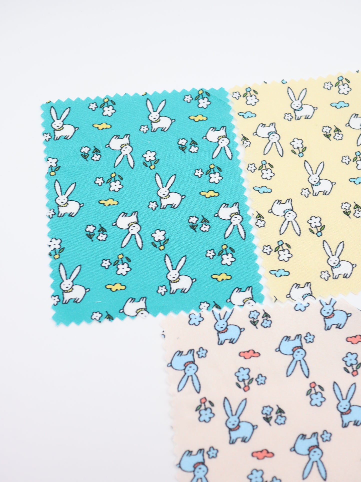 【25AW-020】お花畑うさぎプリント綿ローン /0.5yあたり=~830円