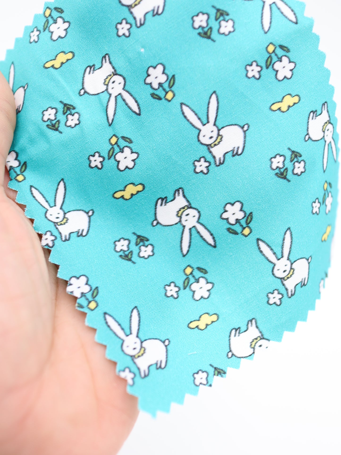 【25AW-020】お花畑うさぎプリント綿ローン /0.5yあたり=~830円