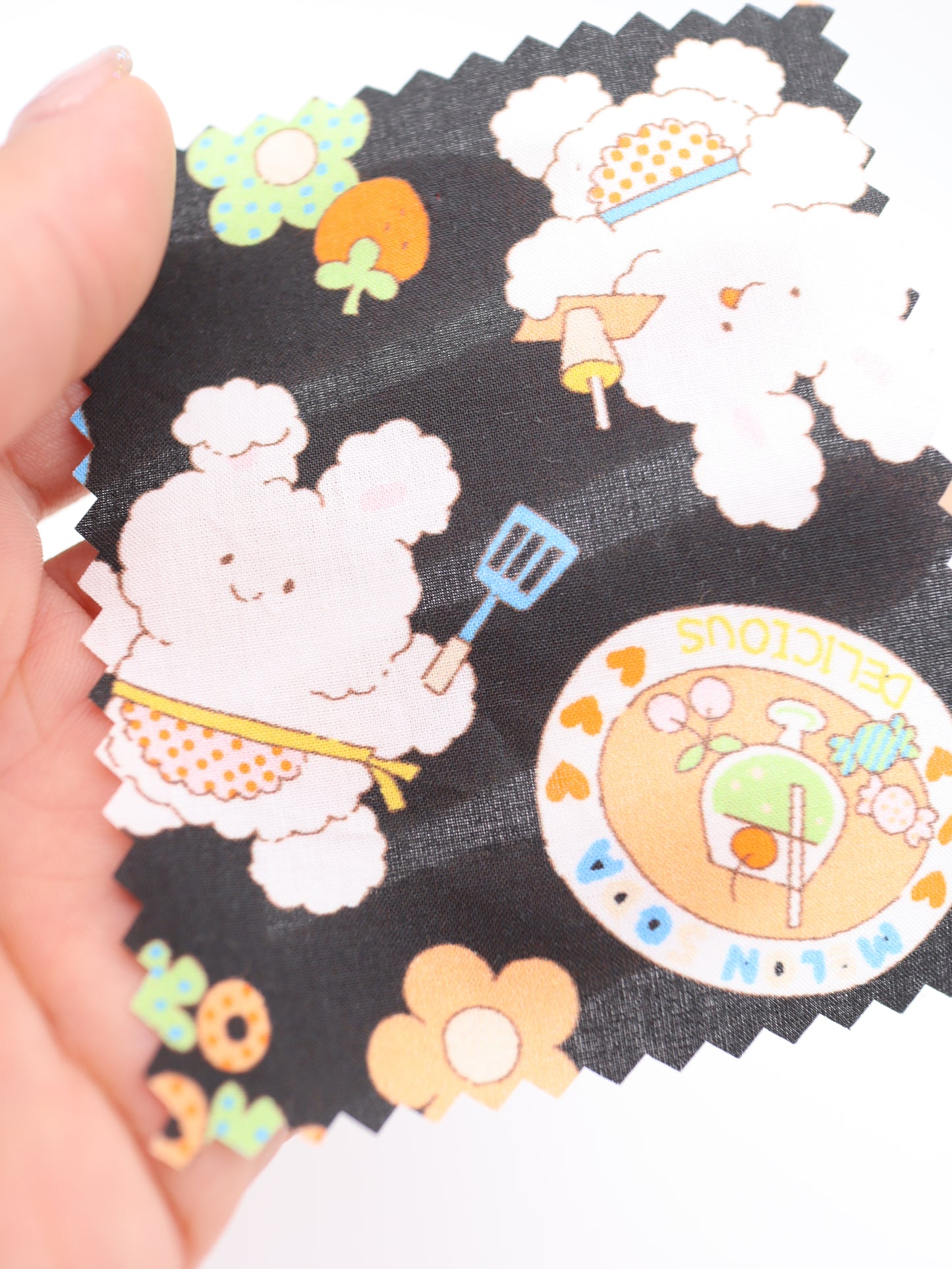【25AW-024】カフェバイトもこもこうさちゃんプリント綿ローン /0.5yあたり=~775円