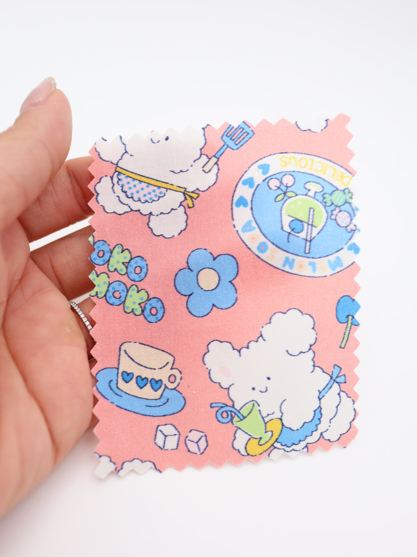 【25AW-024】カフェバイトもこもこうさちゃんプリント綿ローン /0.5yあたり=~775円