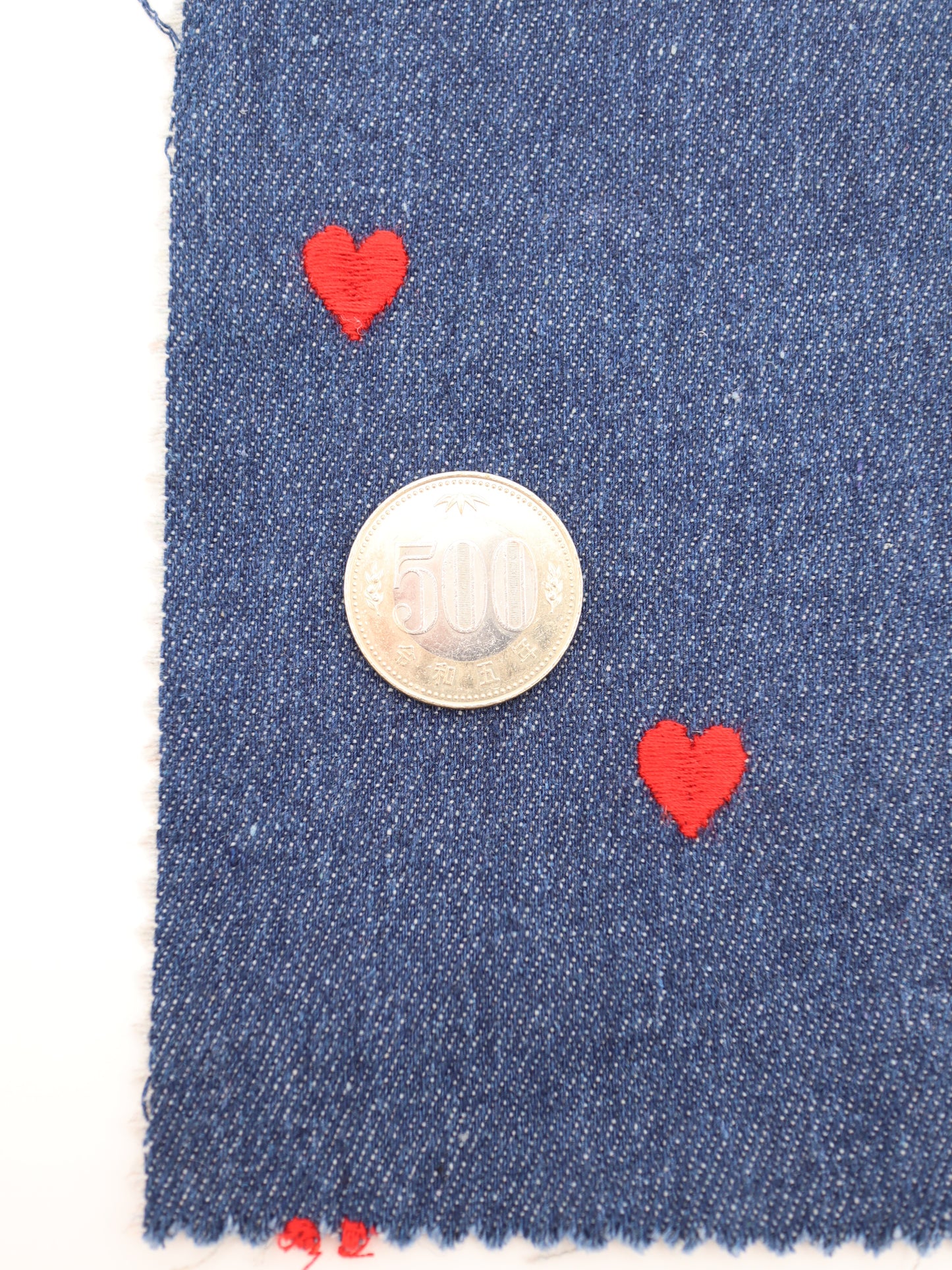 【25AW-007】ハート刺繍デニム /0.5yあたり=~925円