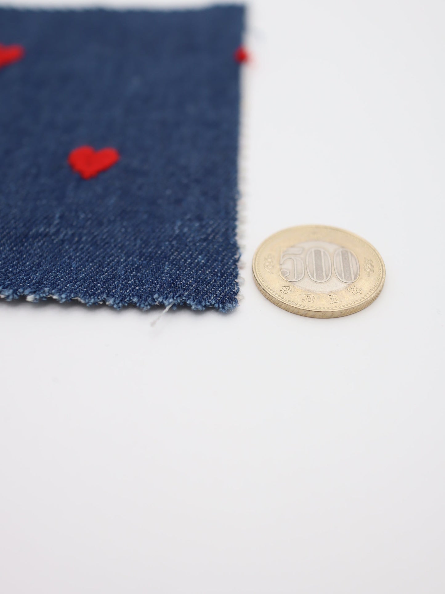 【25AW-007】ハート刺繍デニム /0.5yあたり=~925円