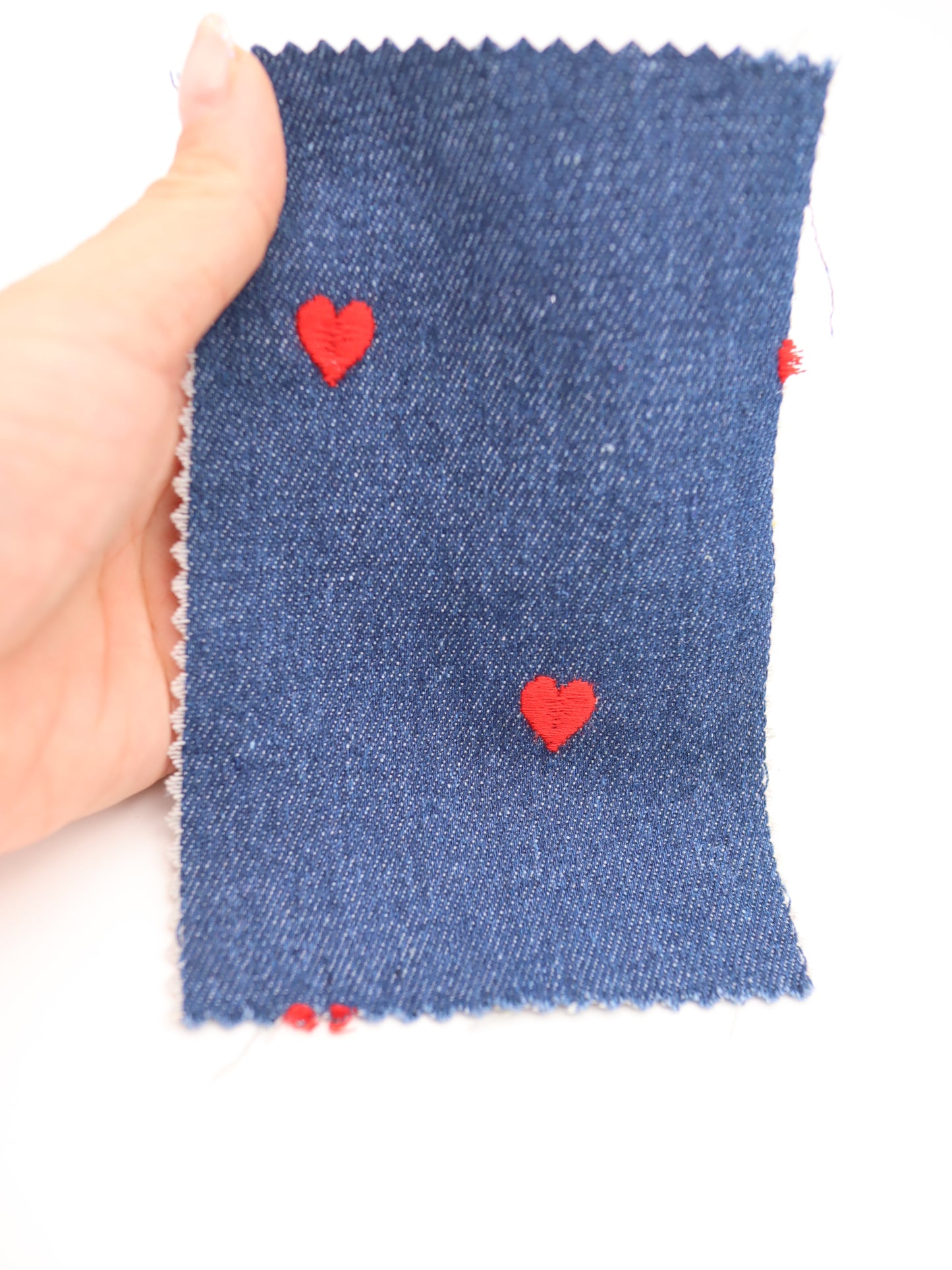 【25AW-007】ハート刺繍デニム /0.5yあたり=~925円