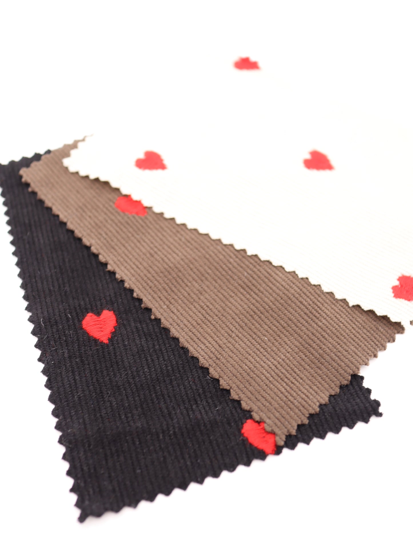 【25AW-008】ハート刺繍コーデュロイ /0.5yあたり=~885円