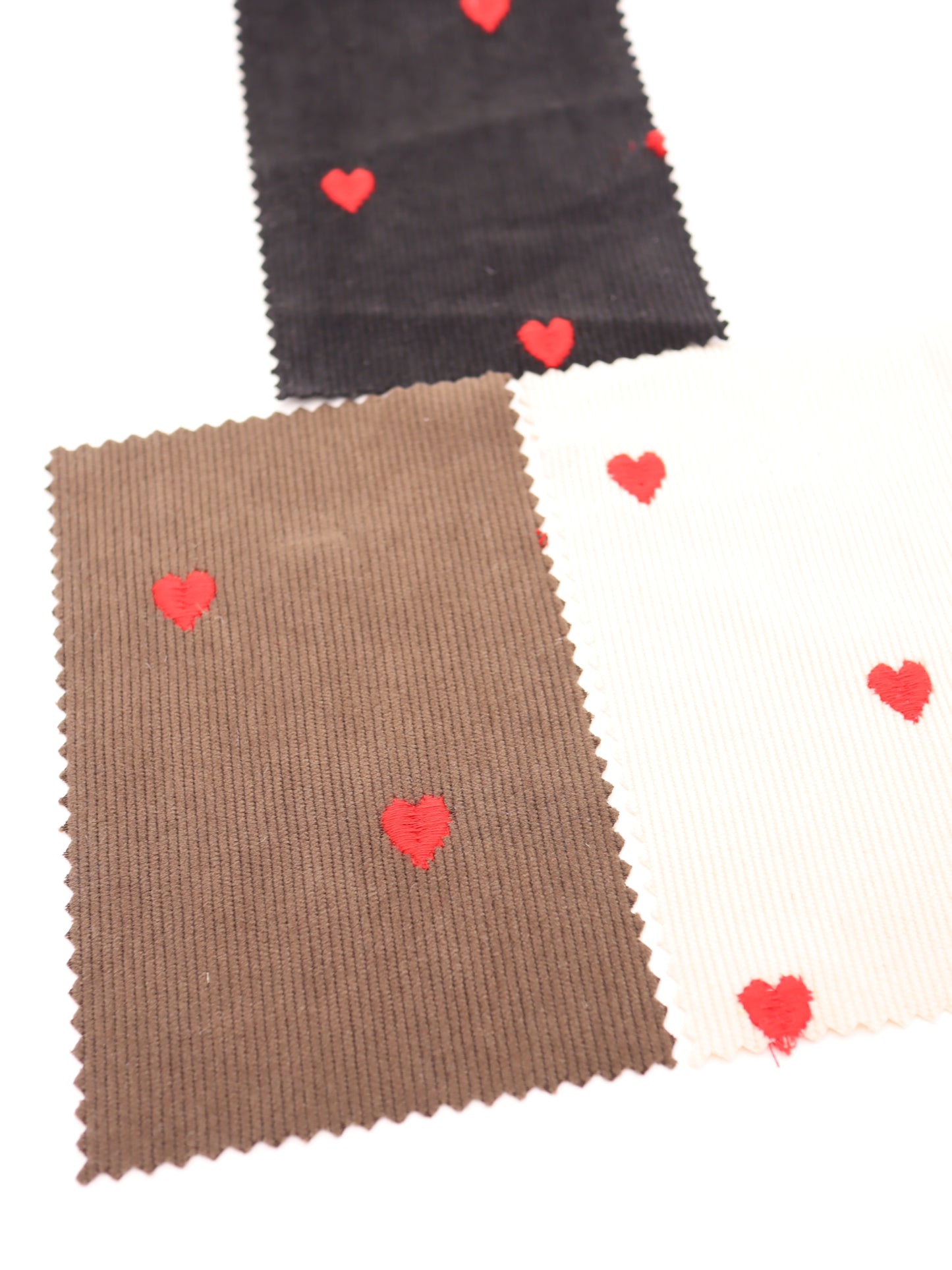【25AW-008】ハート刺繍コーデュロイ /0.5yあたり=~885円