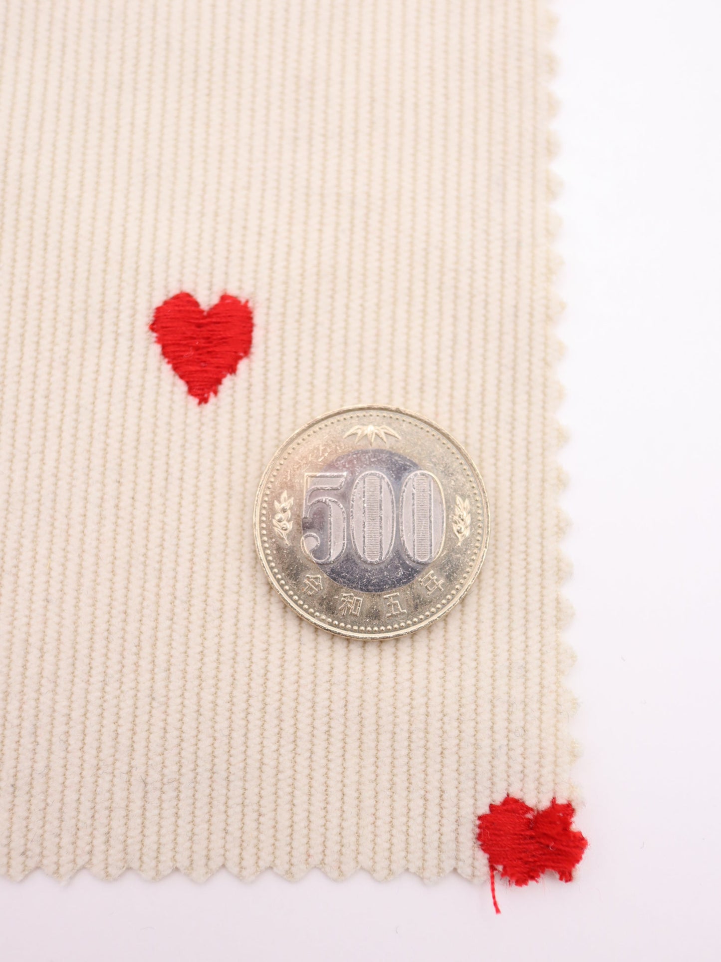 【25AW-008】ハート刺繍コーデュロイ /0.5yあたり=~885円