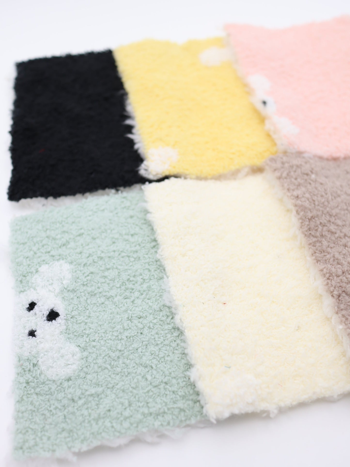 【25AW-029】リバーシブルシロクマ両面ボアニット /0.5yあたり=~1395円
