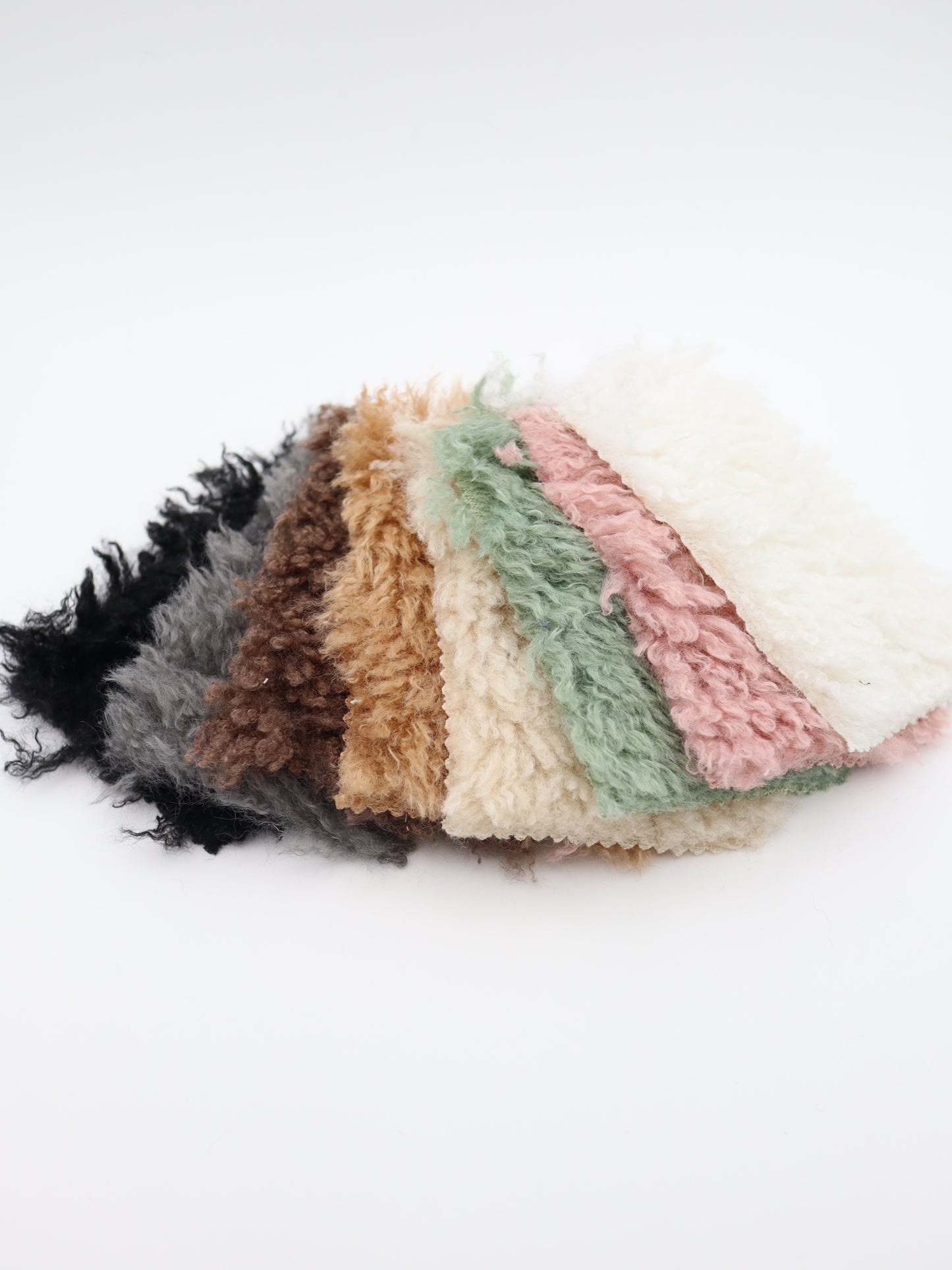 【25AW-027】ふわっふわチベットラム風シャギーニット /0.5yあたり=~1180円