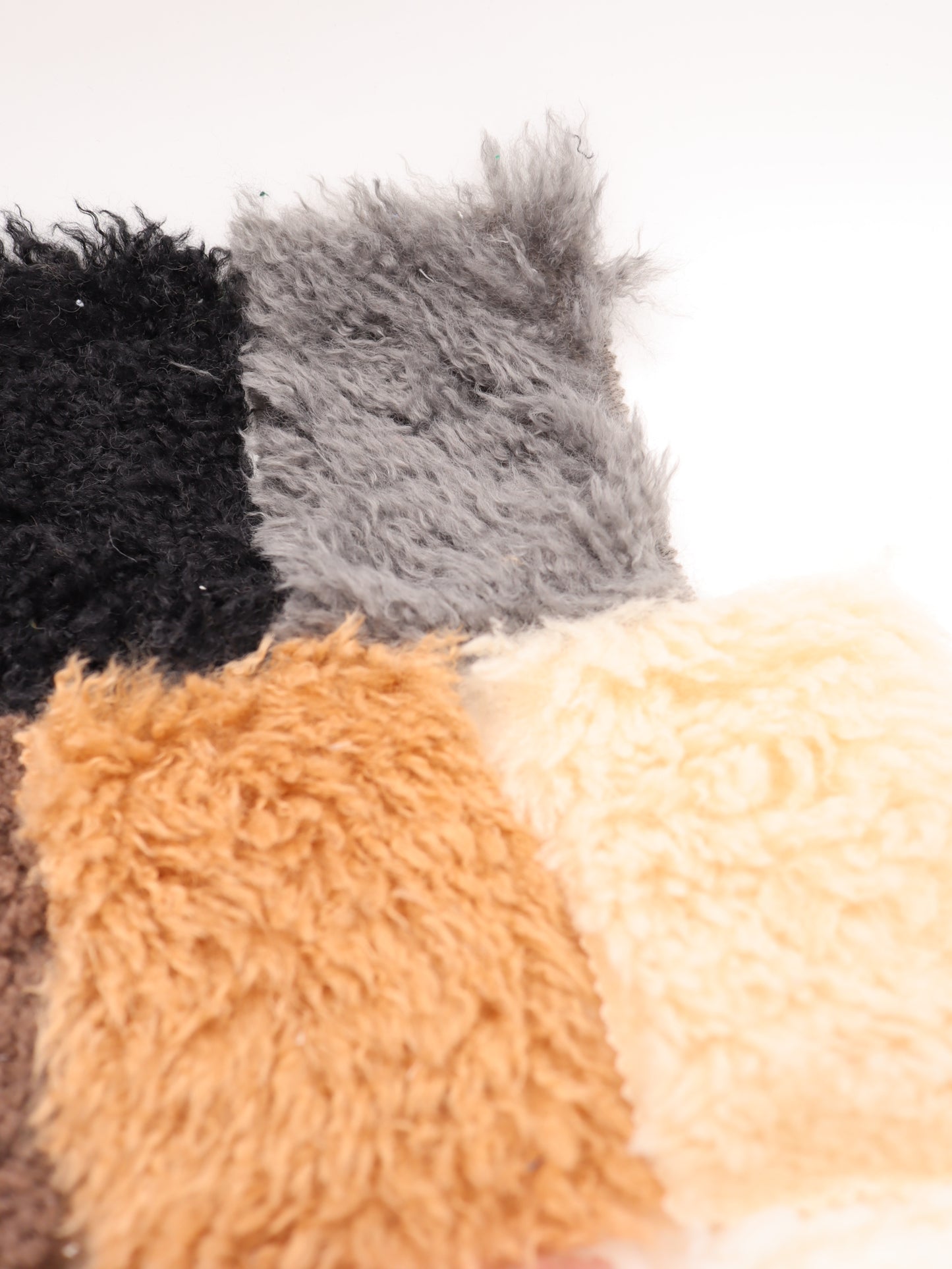 【25AW-027】ふわっふわチベットラム風シャギーニット /0.5yあたり=~1180円