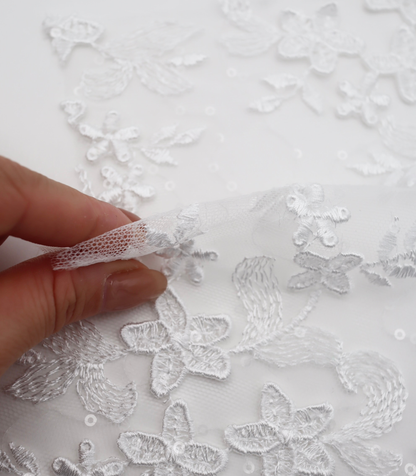 【25SS-386】スパンコール×立体フラワーモチーフレース刺繍チュールレース　/0.5ｙあたり=～2295円