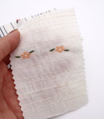 【25SS-443】フラワー×ランダムボーダー刺繍ローン　/0.5ｙあたり=～925円