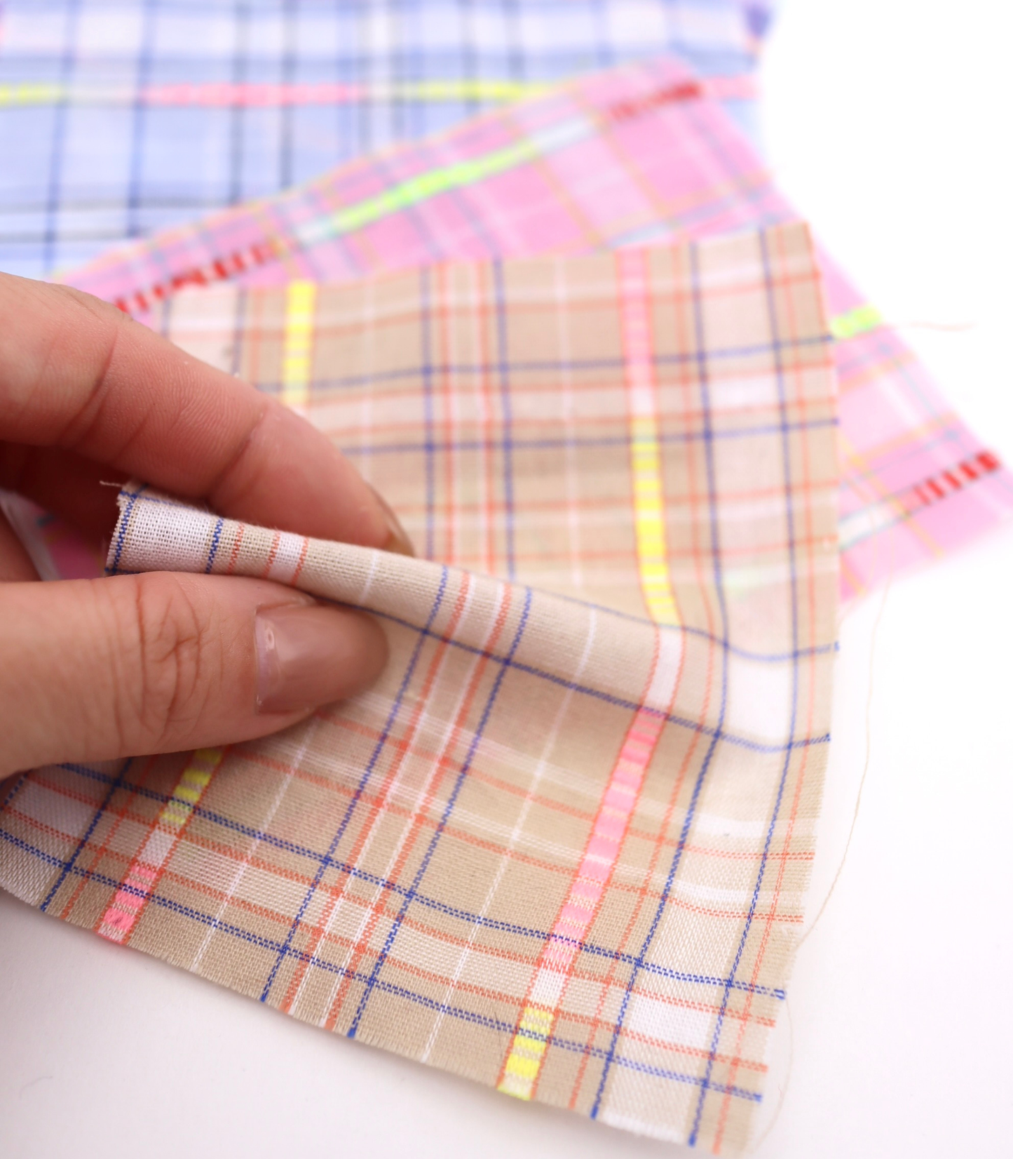 【25SS-441】カラフルタータンチェック　/0.5ｙあたり=～590円