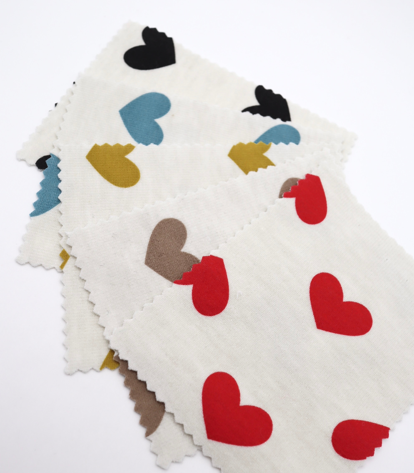 【25SS-400】ハートプリント二重織りニット　/0.5ｙあたり=～1055円