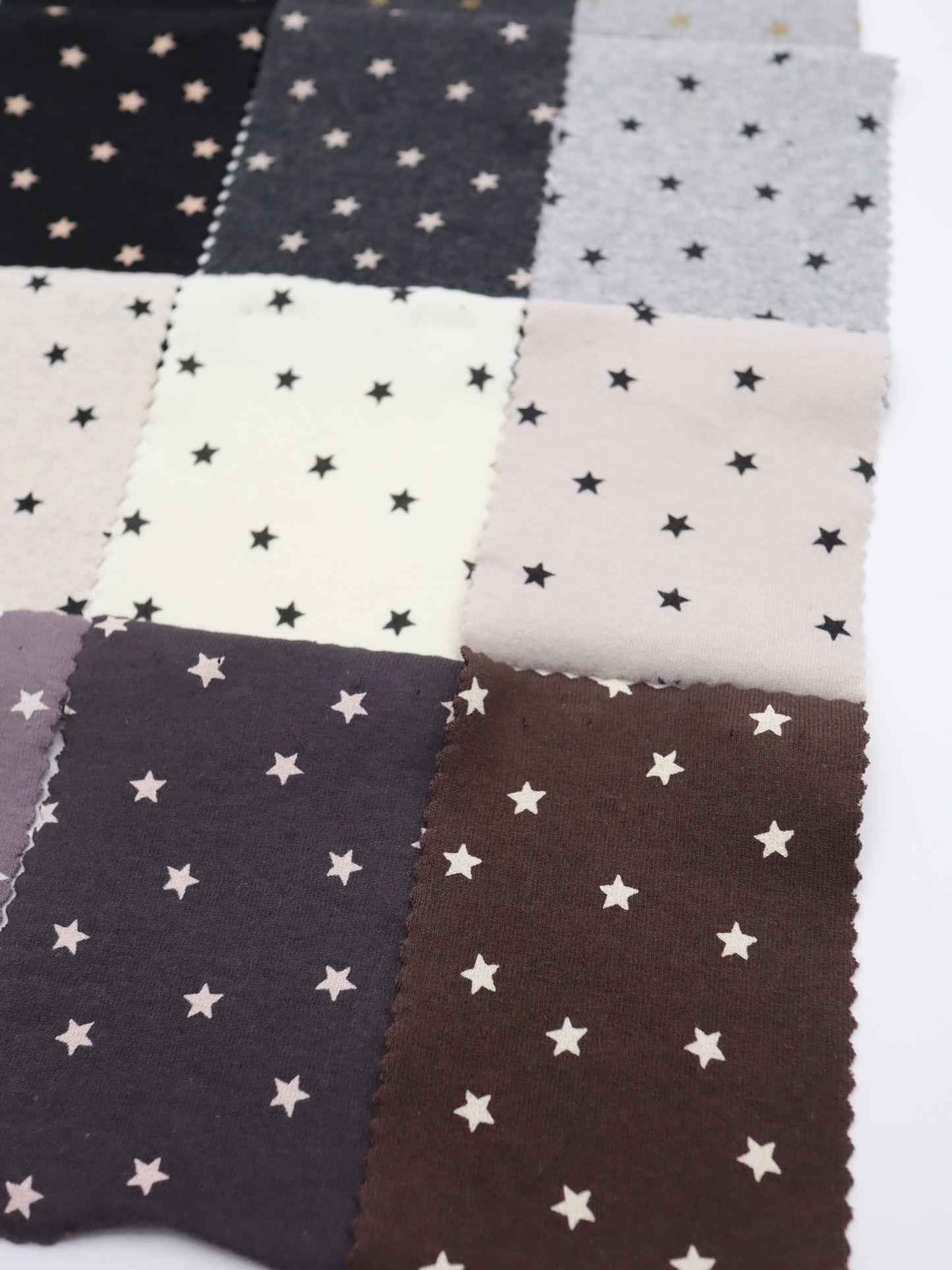 星ドット・ストレッチコットンフライス｜147cm広幅・綿95% PU5%｜高復元・高通気・多色展開｜レギンス・ドッグウェア・ベビー向け｜26SS-152【生地仕入れ代行卸】