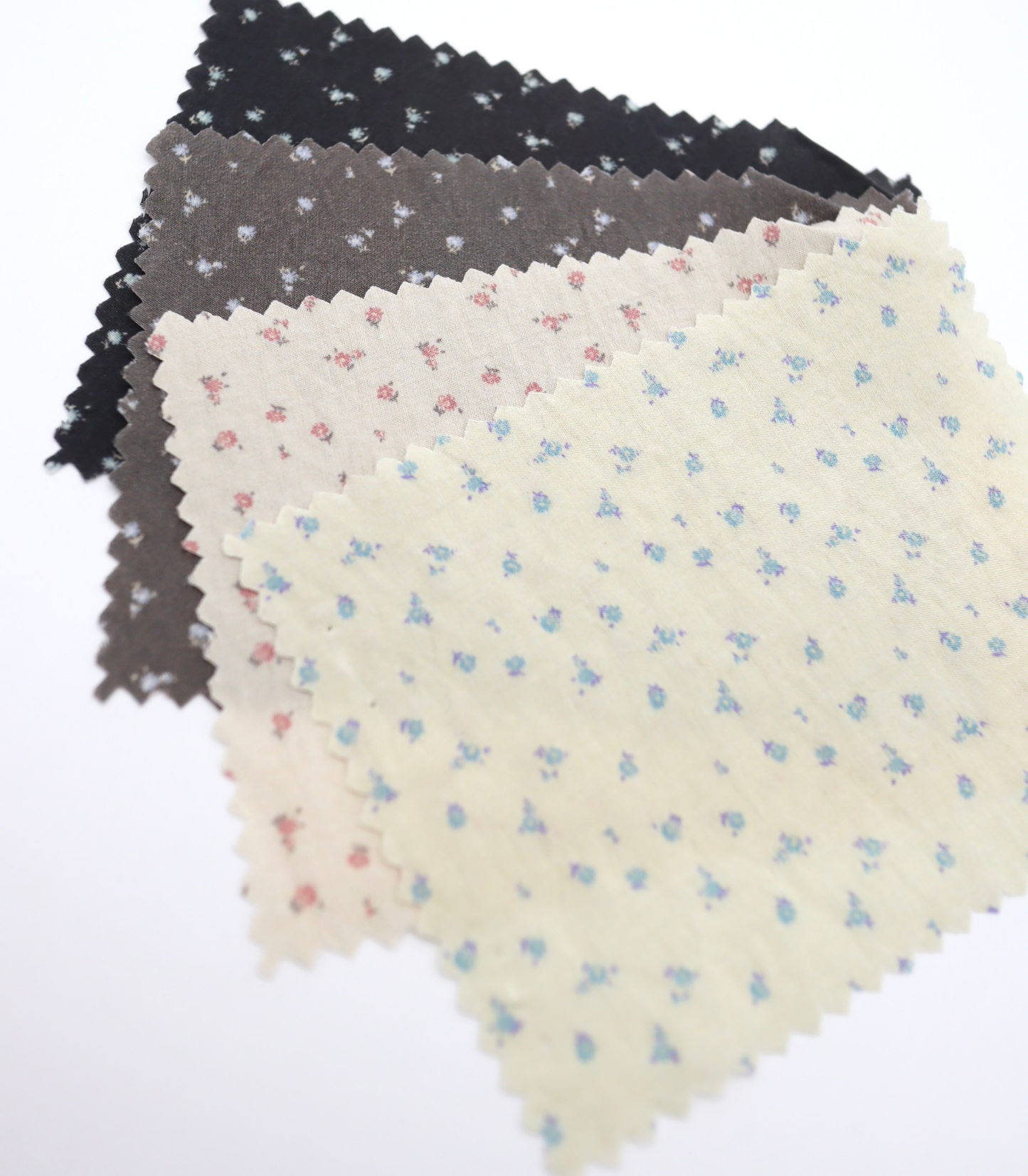 【25SS-419】小花柄プリントタフタワッシャー　/0.5ｙあたり=～850円