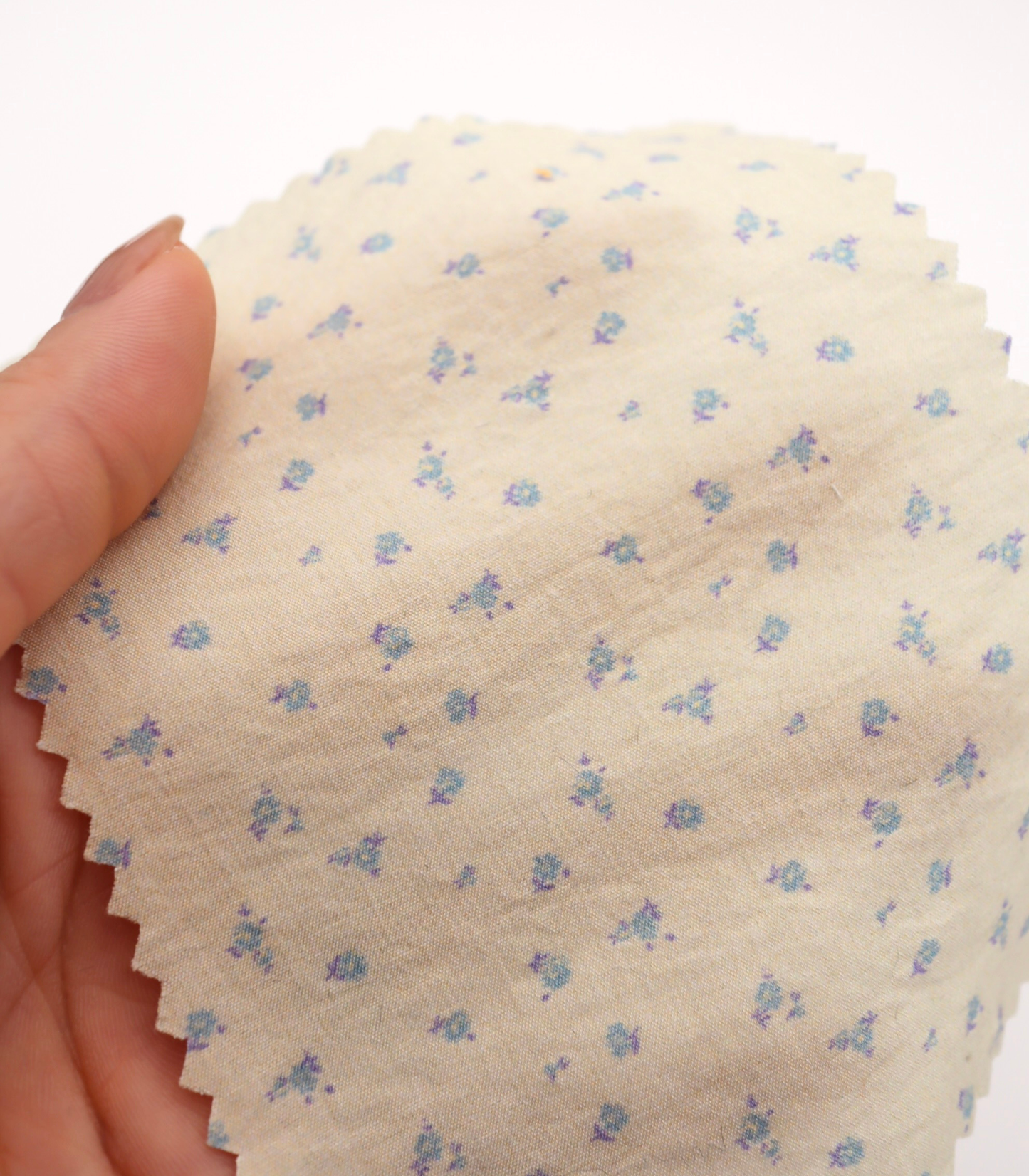 【25SS-419】小花柄プリントタフタワッシャー　/0.5ｙあたり=～850円