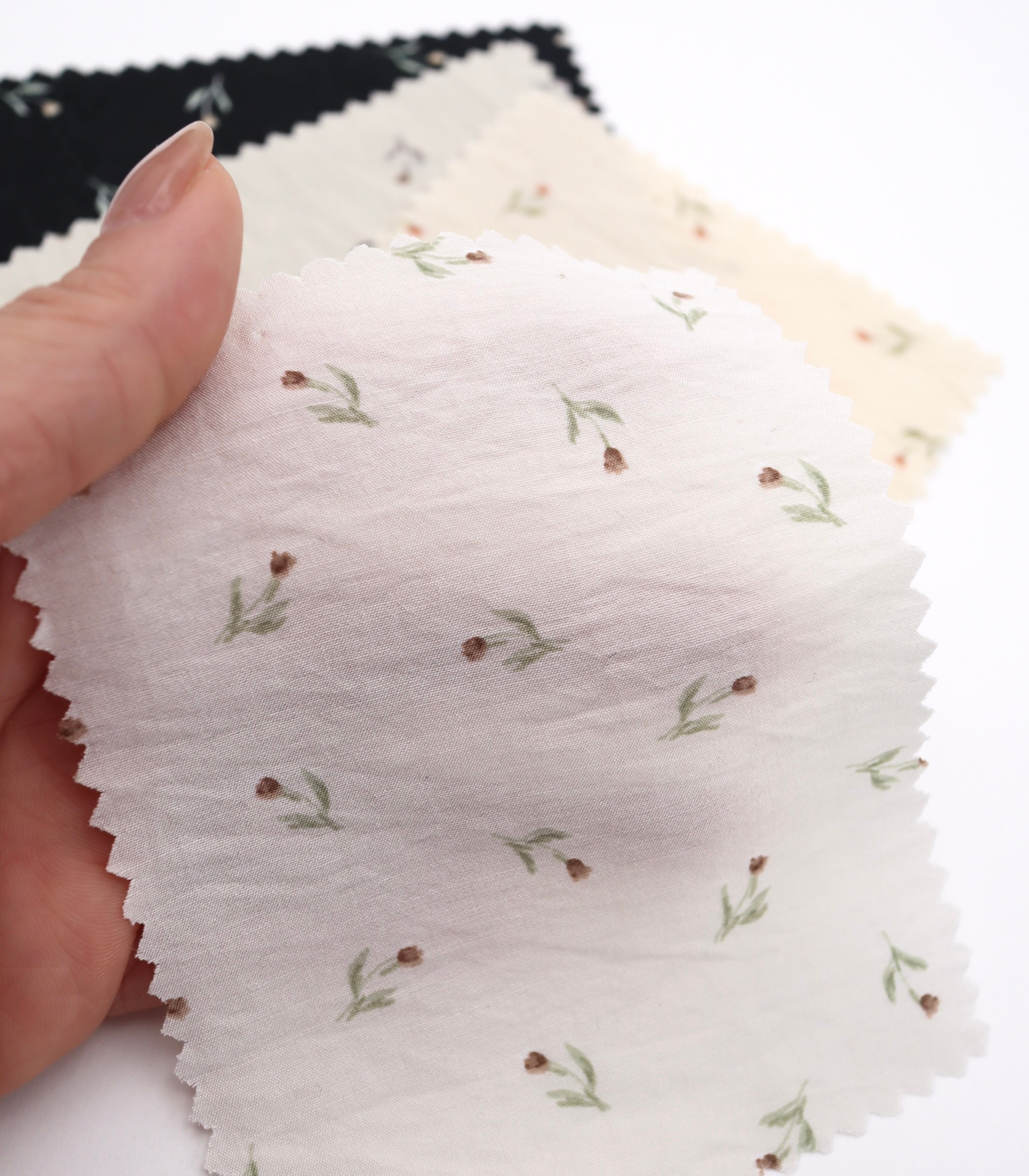 【25SS-422】チューリッププリントシアータフタワッシャー　/0.5ｙあたり＝～830円