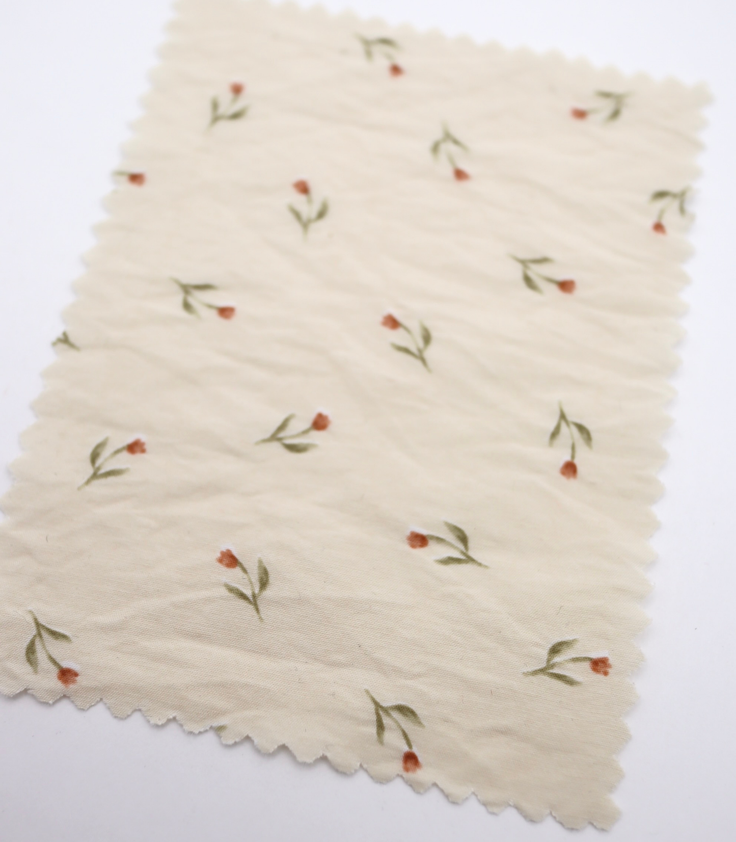 【25SS-422】チューリッププリントシアータフタワッシャー　/0.5ｙあたり＝～830円