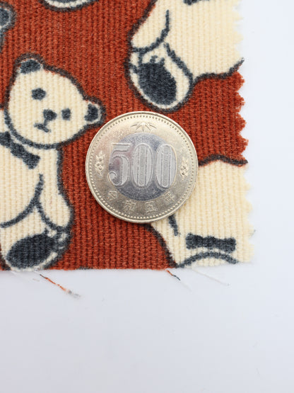 虚無感クマちゃんプリント・サマーコール生地（細畝）｜【生地幅】約147センチ 【混率】綿50％ポリエステル50％｜ドッグウェア・キッズ服・バッグ・パンツ向き