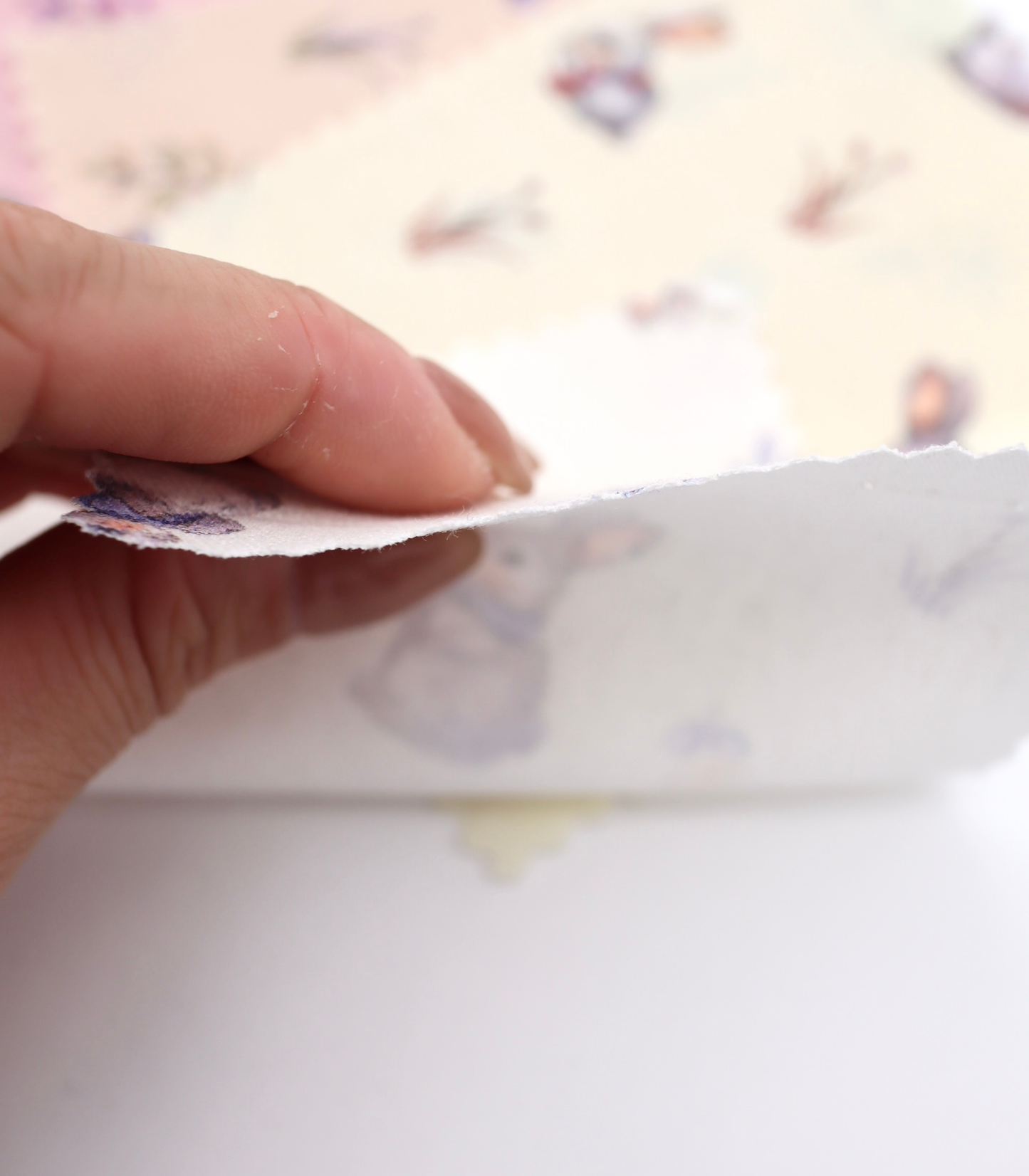 【25SS-405】うさちゃん×草花プリント綿ローン　/0.5ｙあたり=～850円