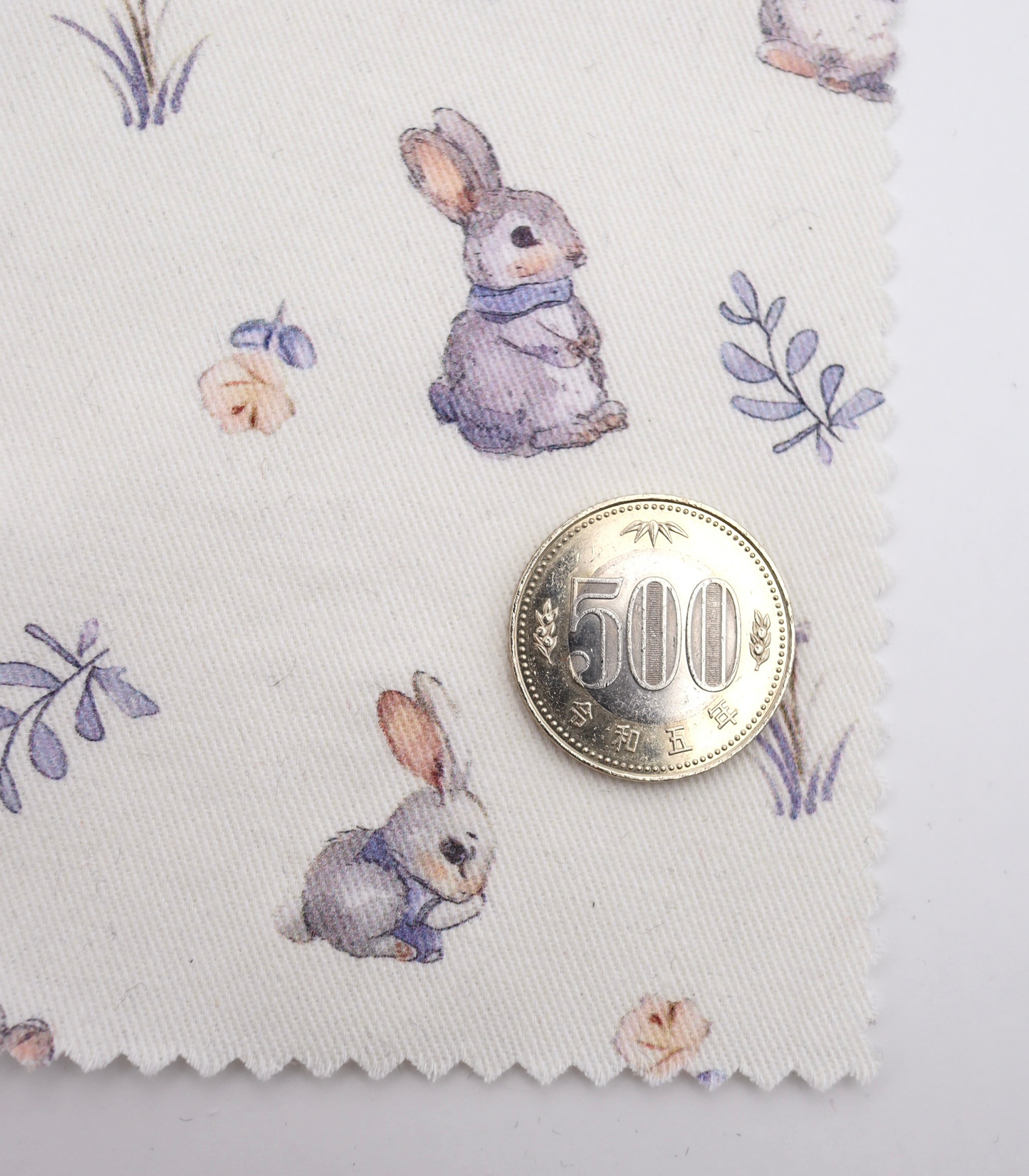 【25SS-405】うさちゃん×草花プリント綿ローン　/0.5ｙあたり=～850円