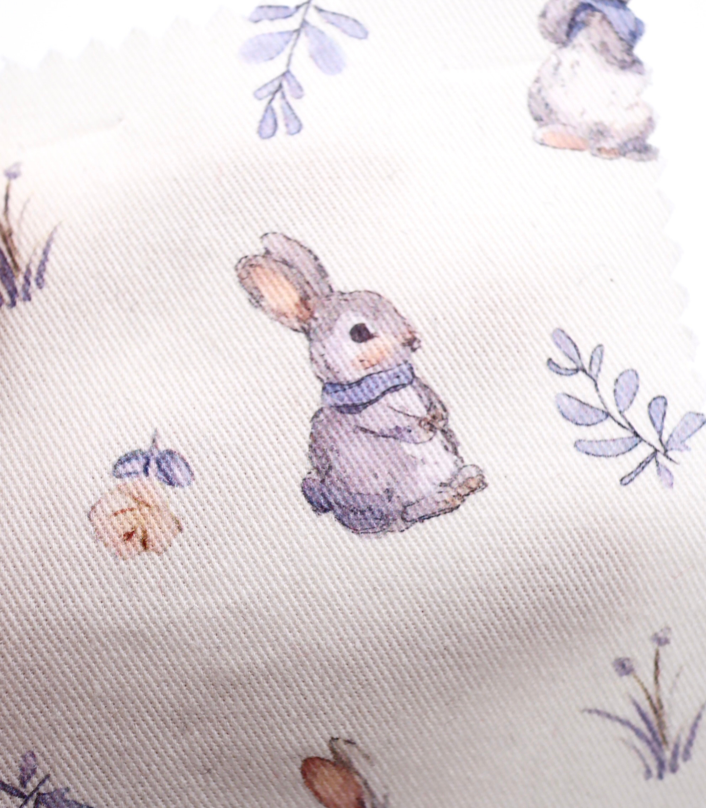 【25SS-405】うさちゃん×草花プリント綿ローン　/0.5ｙあたり=～850円