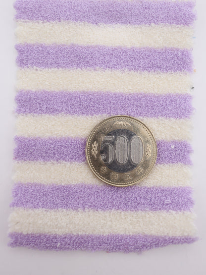 500円玉との比較で見るパイルの密度とネオンカラーの発色