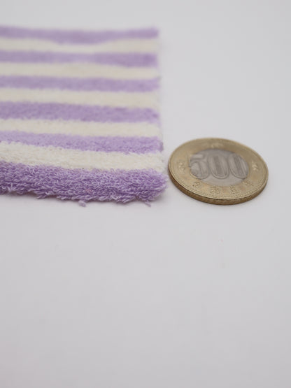 500円玉との比較で見るパイルの密度とネオンカラーの発色