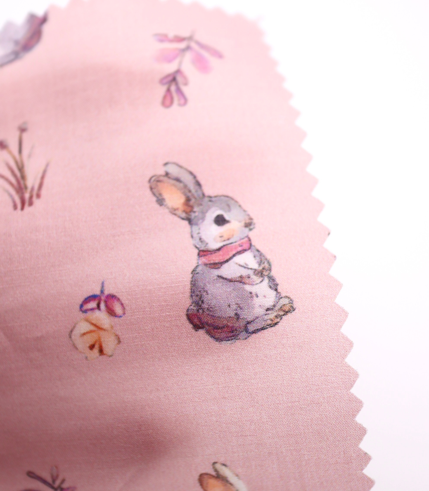 【25SS-405】うさちゃん×草花プリント綿ローン　/0.5ｙあたり=～850円