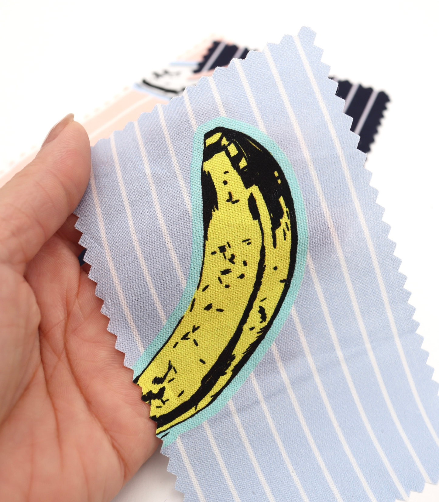 【25SS-430】腐りはじめバナナ×ストライププリント綿ローン　/0.5ｙあたり=～810円