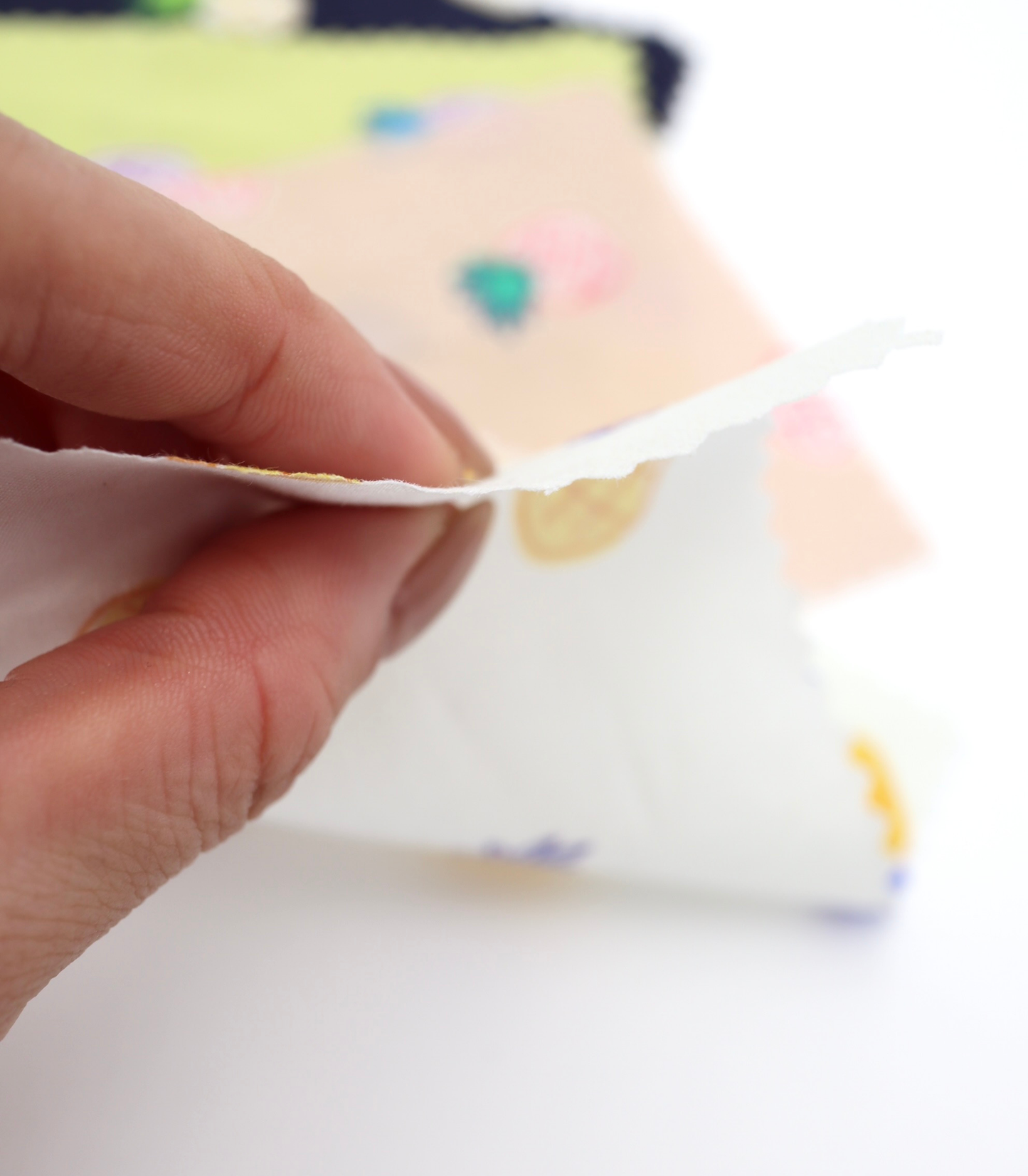 【25SS-429】パイナップルプリント綿ローン　/0.5ｙあたり=～810円