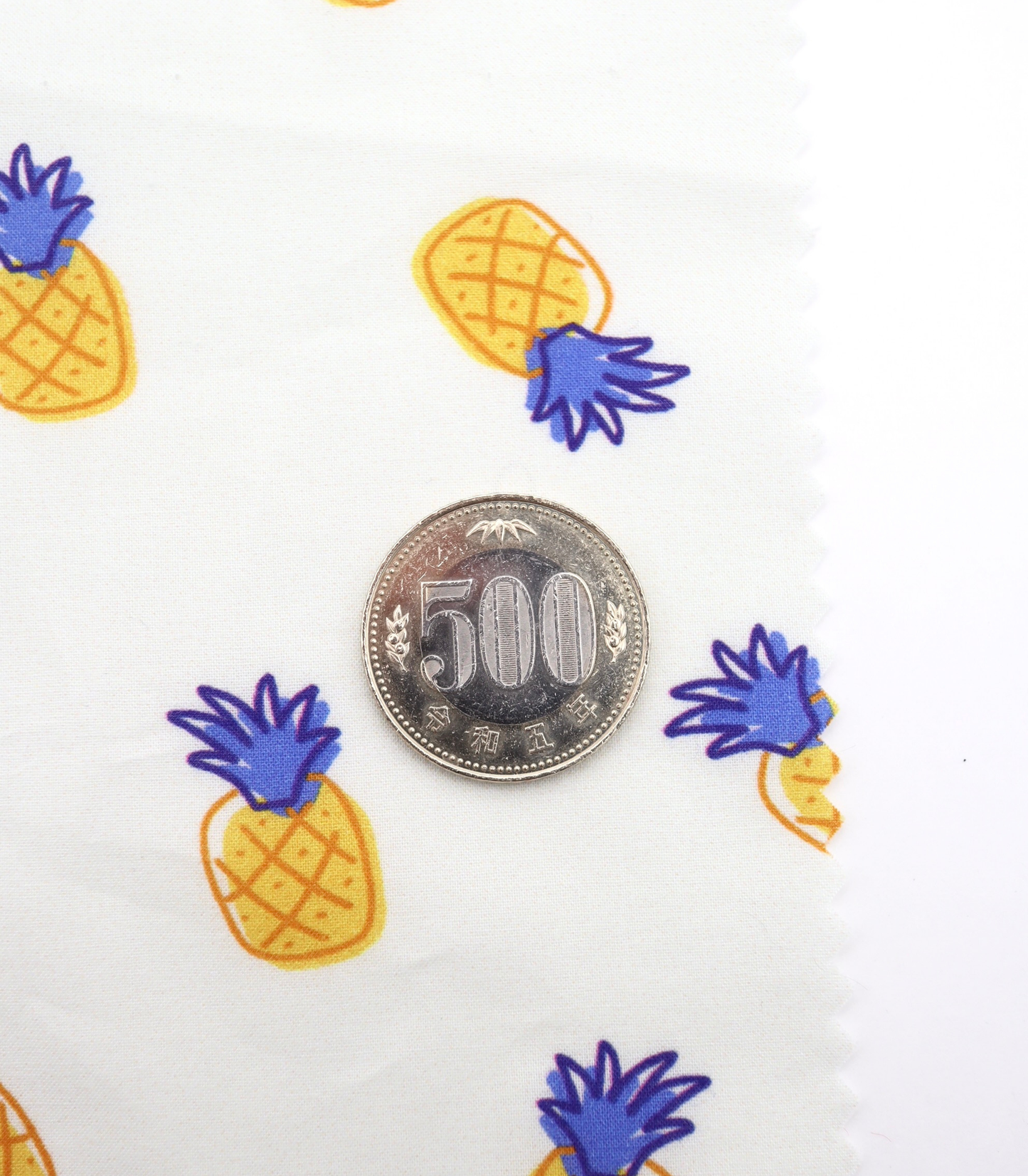 【25SS-429】パイナップルプリント綿ローン　/0.5ｙあたり=～810円