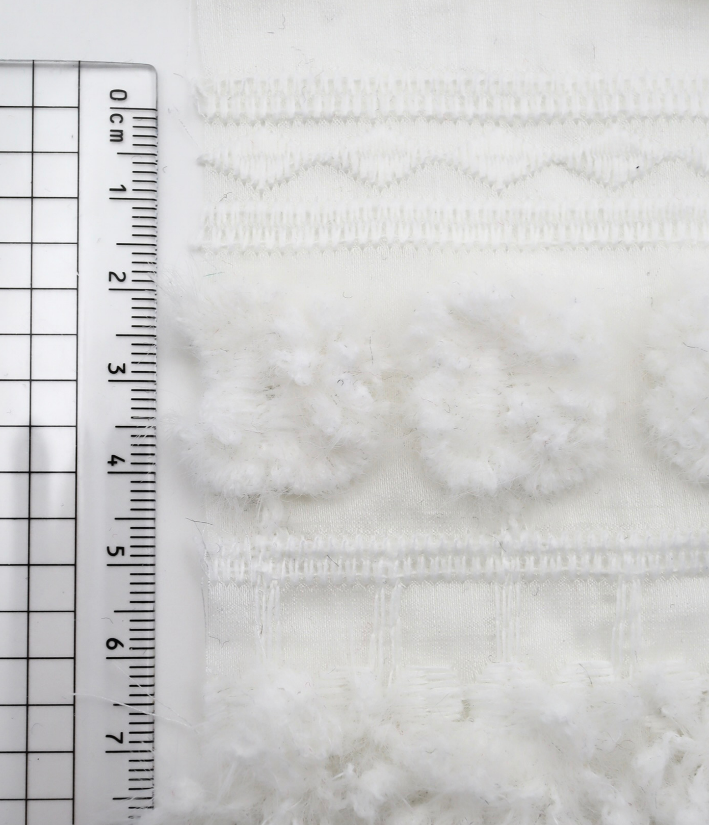 【25SS-138】起毛ボーダー刺繍シアータフタ　/0.5ｙあたり = ～1600円