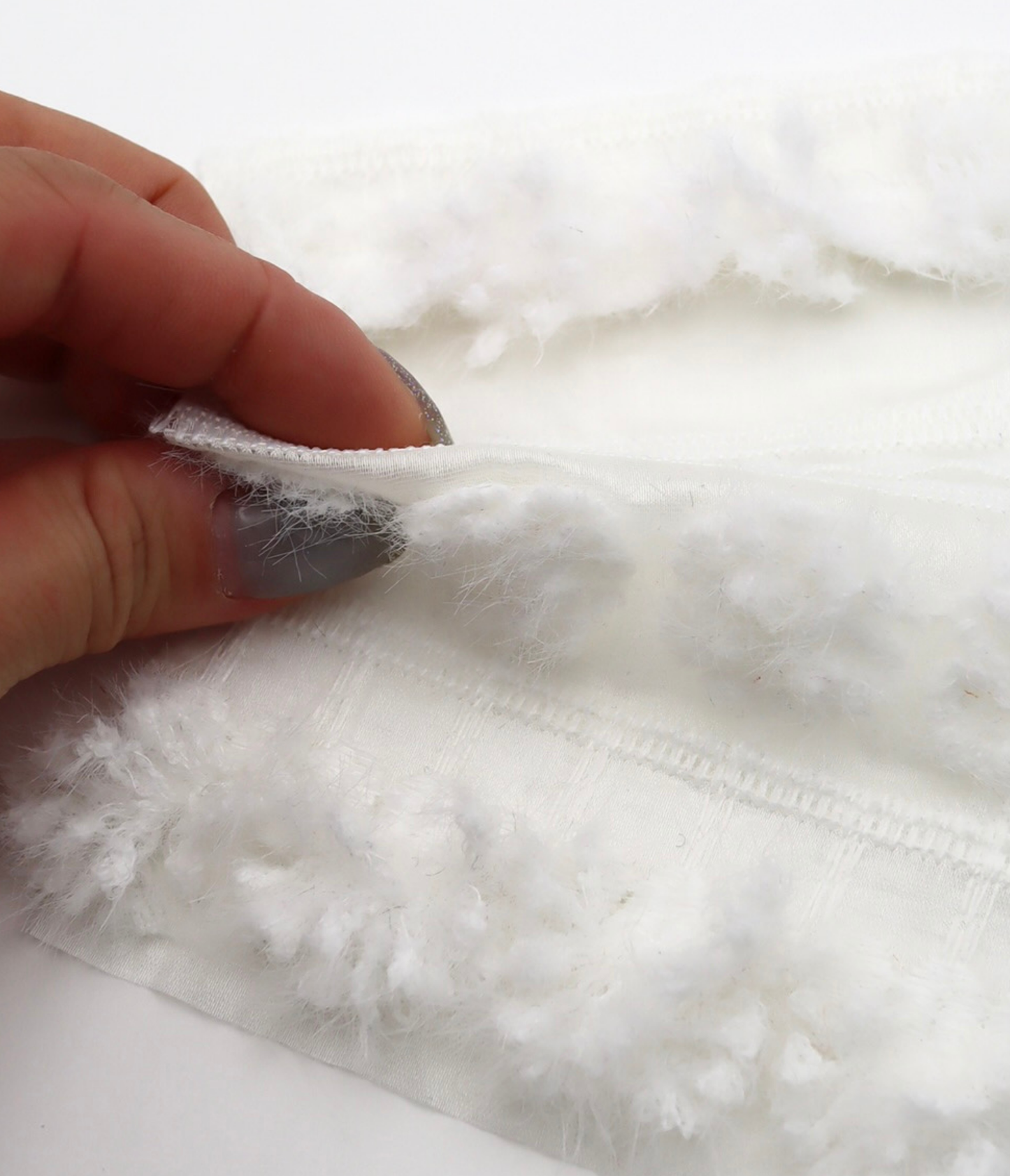 【25SS-138】起毛ボーダー刺繍シアータフタ　/0.5ｙあたり = ～1600円