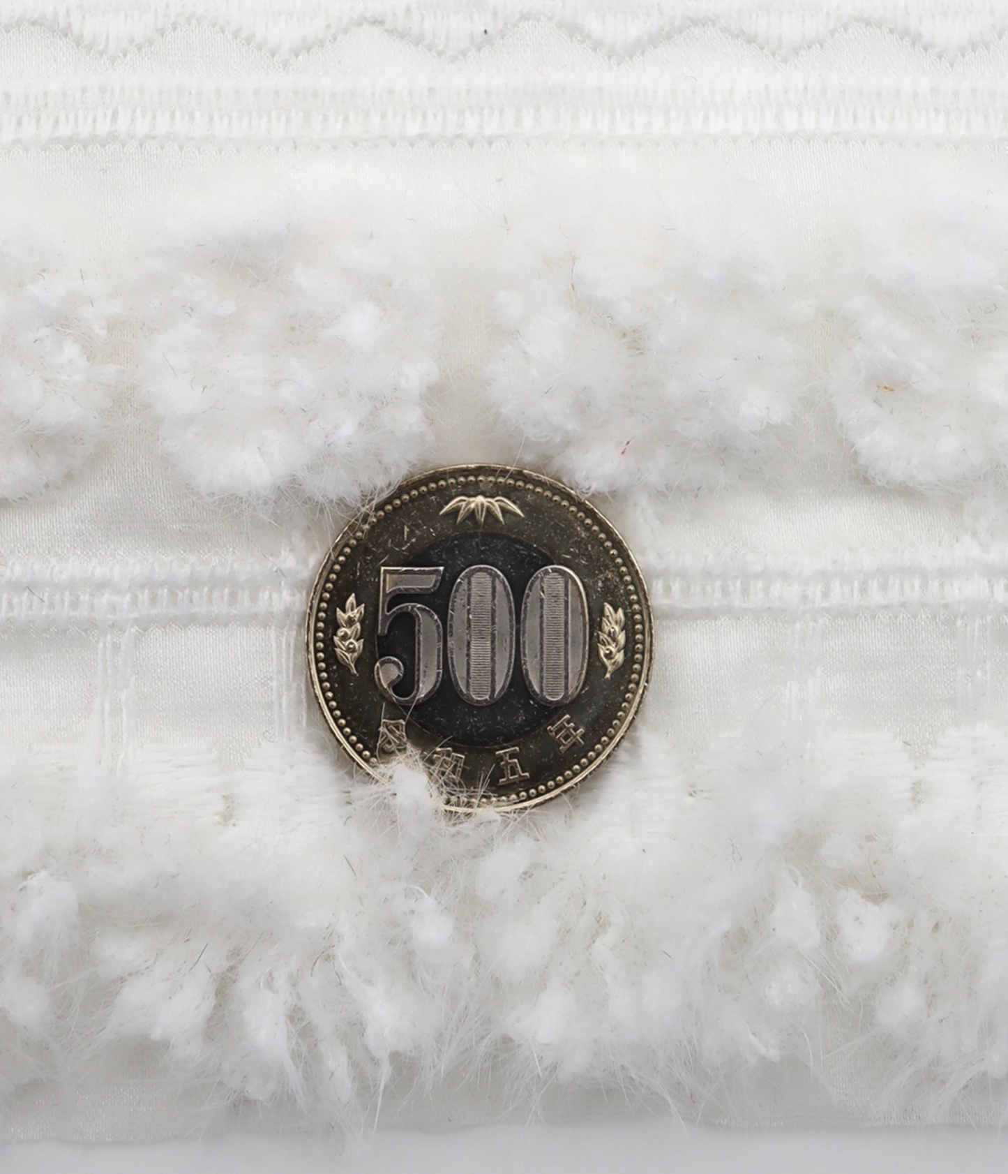 【25SS-138】起毛ボーダー刺繍シアータフタ　/0.5ｙあたり = ～1600円