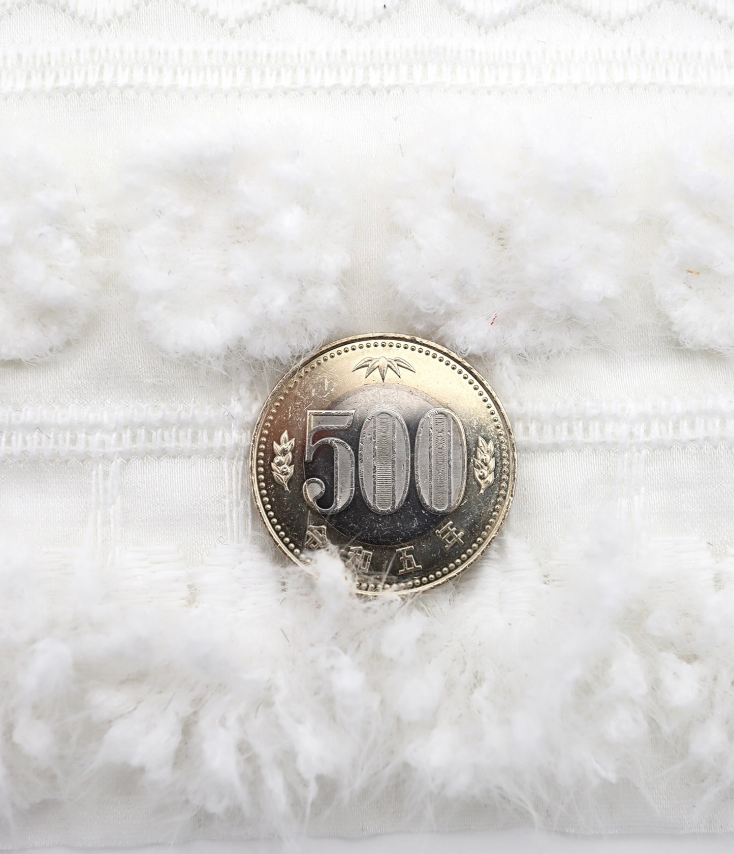 【25SS-138】起毛ボーダー刺繍シアータフタ　/0.5ｙあたり = ～1600円