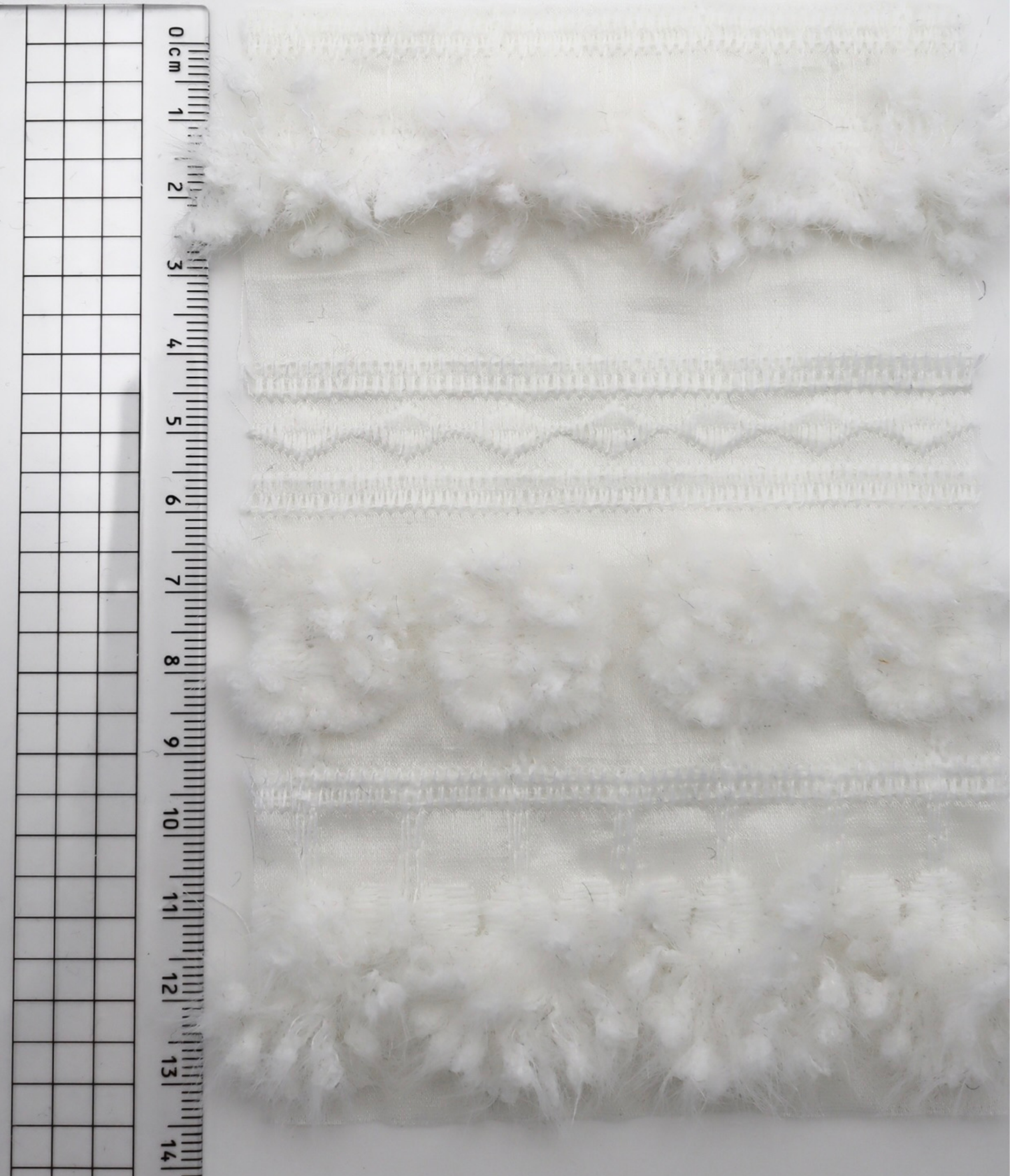 【25SS-138】起毛ボーダー刺繍シアータフタ　/0.5ｙあたり = ～1600円