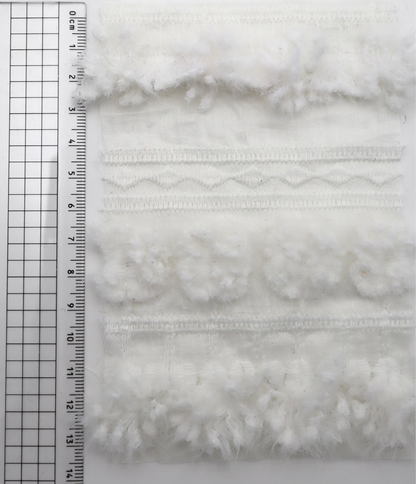 【25SS-138】起毛ボーダー刺繍シアータフタ　/0.5ｙあたり = ～1600円