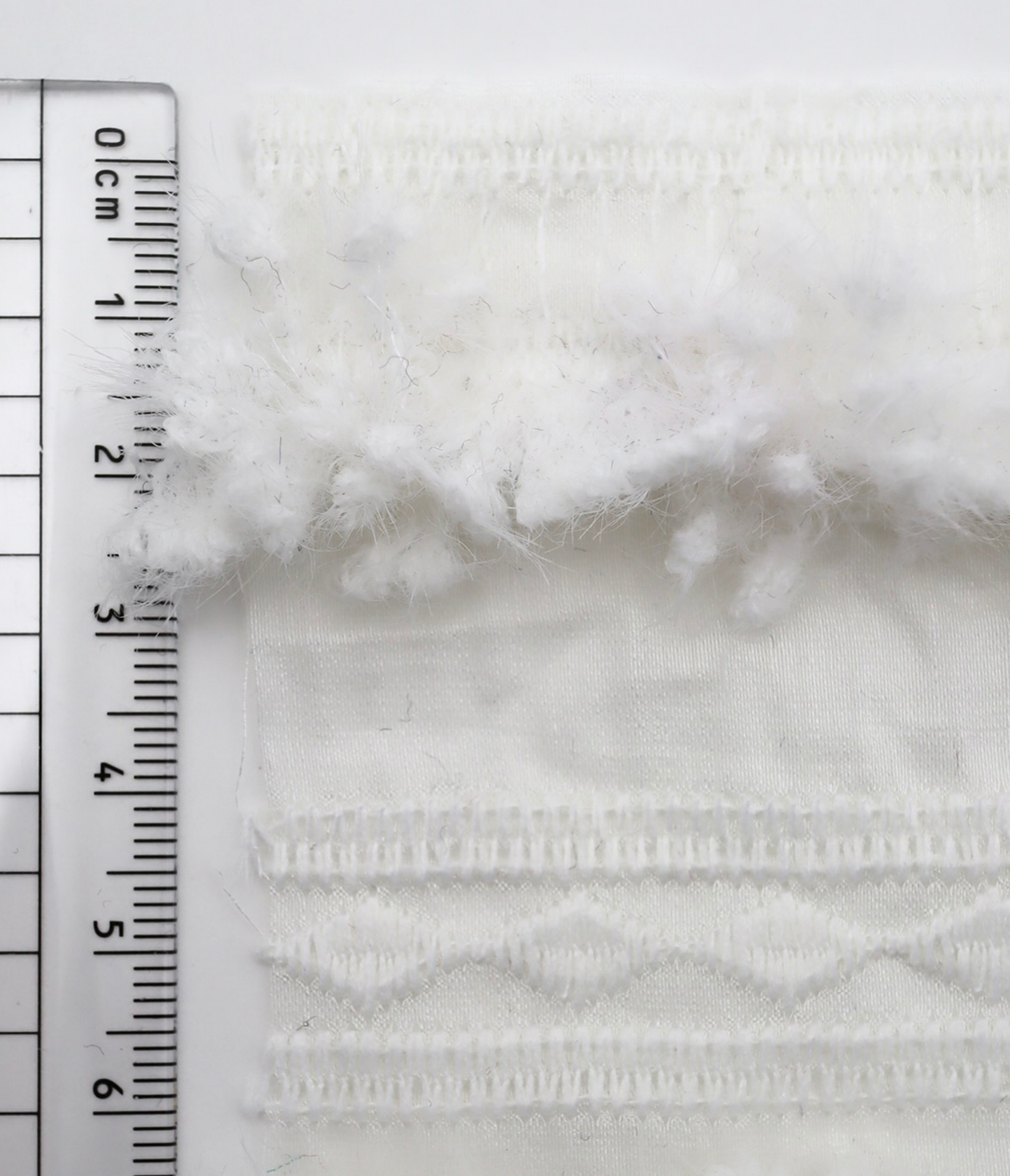 【25SS-138】起毛ボーダー刺繍シアータフタ　/0.5ｙあたり = ～1600円