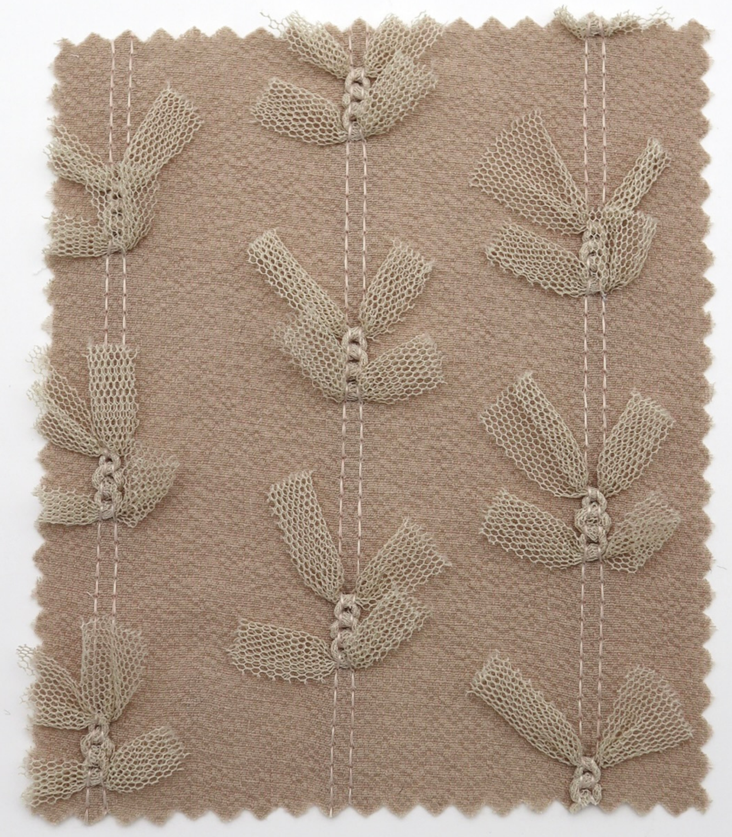 【25SS-144】チュールリボン付きストライプステッチシフォンジョーゼット　/0.5ｙあたり = ～1000円