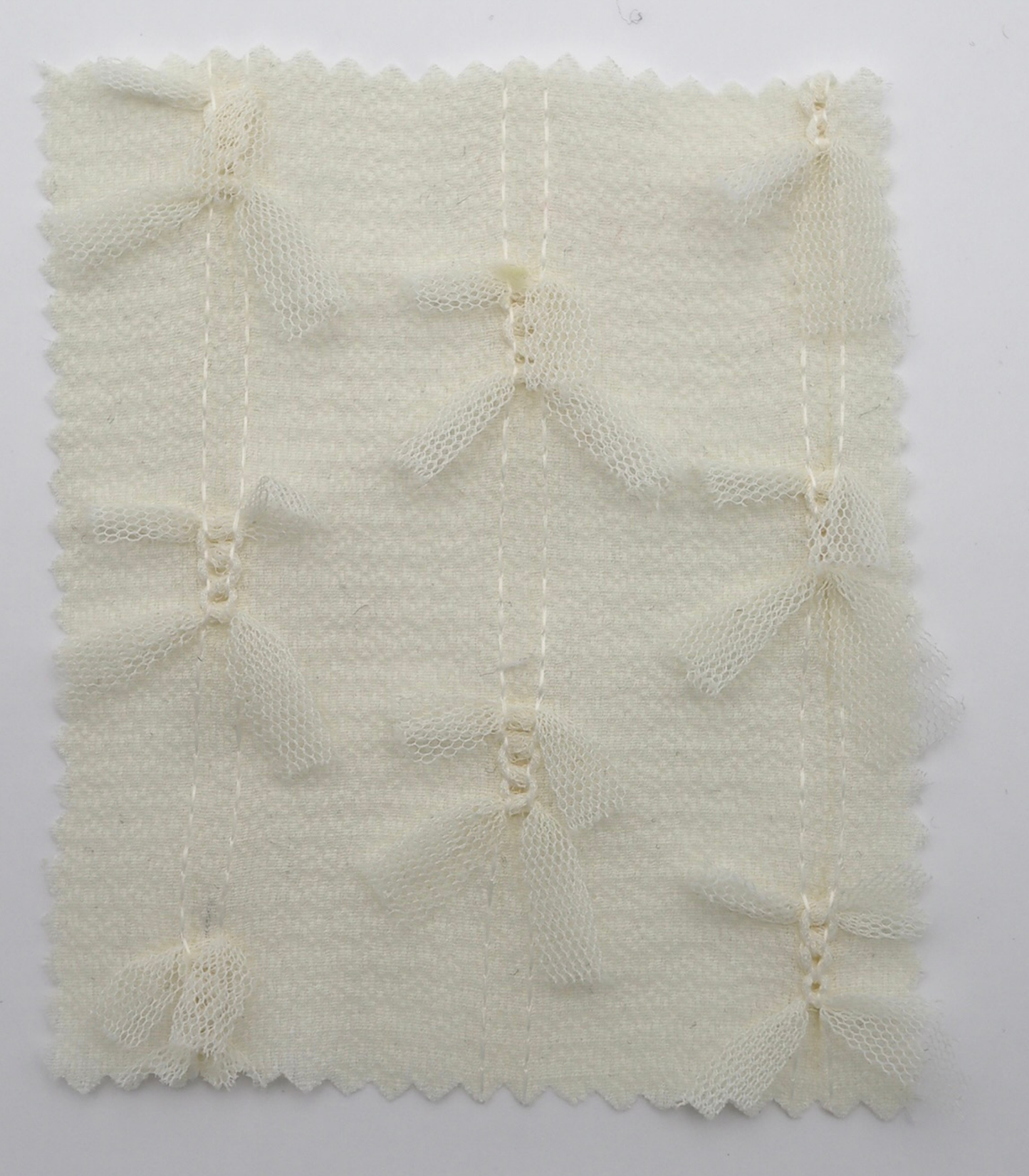 【25SS-144】チュールリボン付きストライプステッチシフォンジョーゼット　/0.5ｙあたり = ～1000円